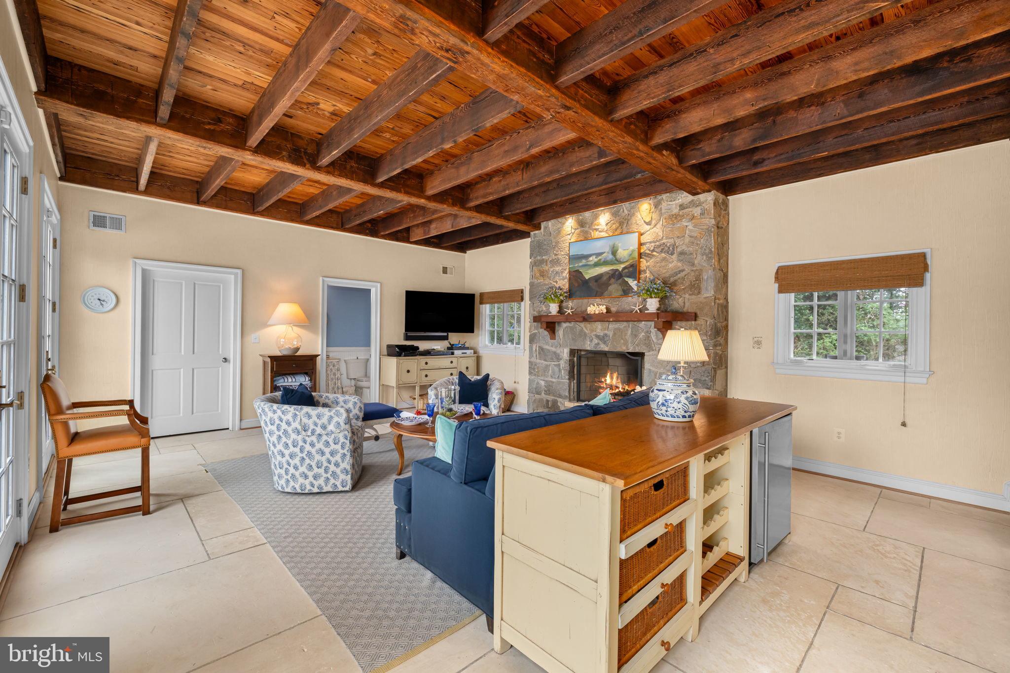 ALEXANDRIA - Residential