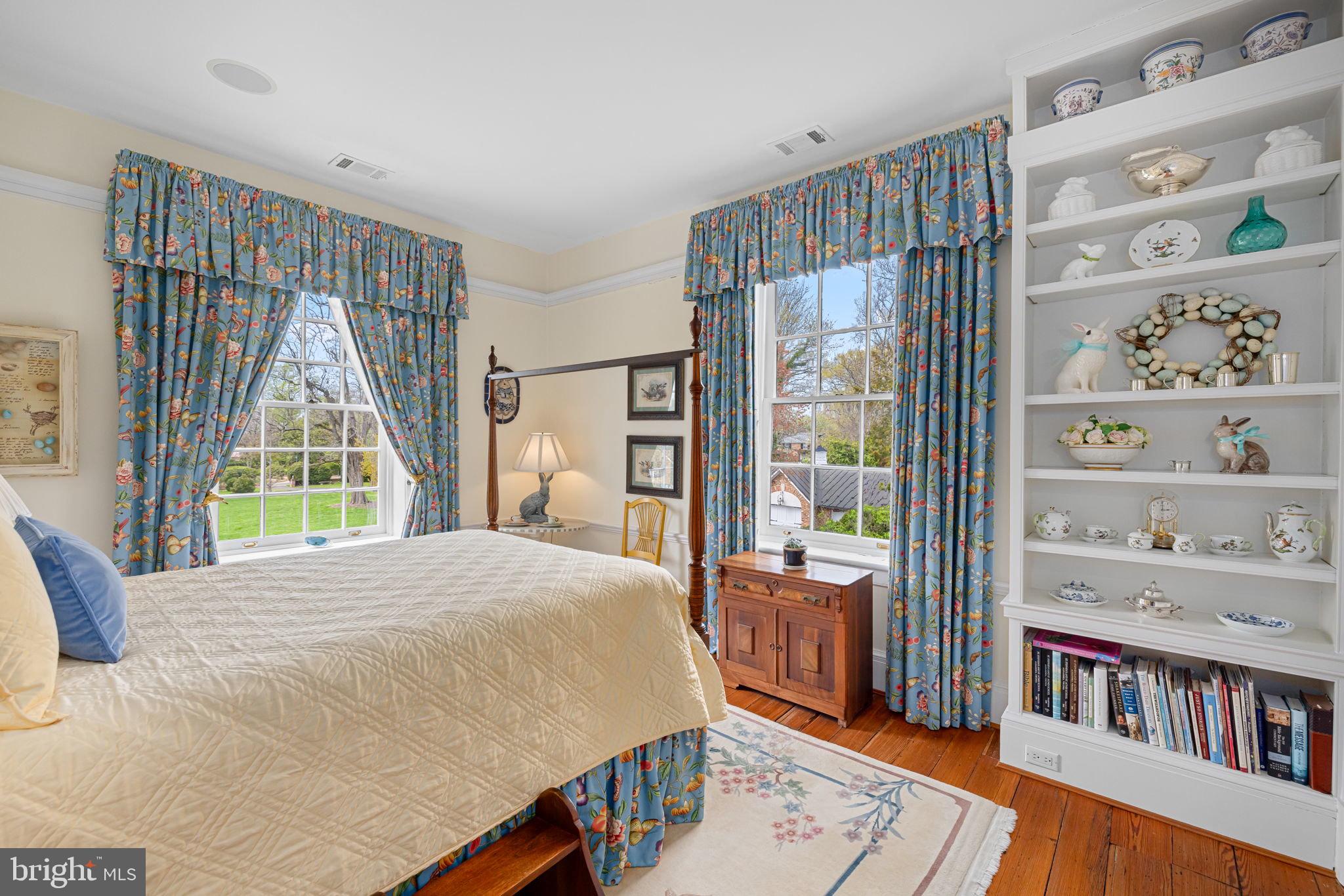 ALEXANDRIA - Residential