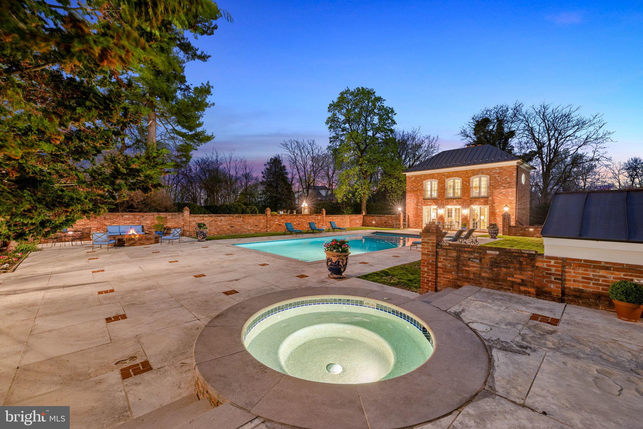 ALEXANDRIA - Residential