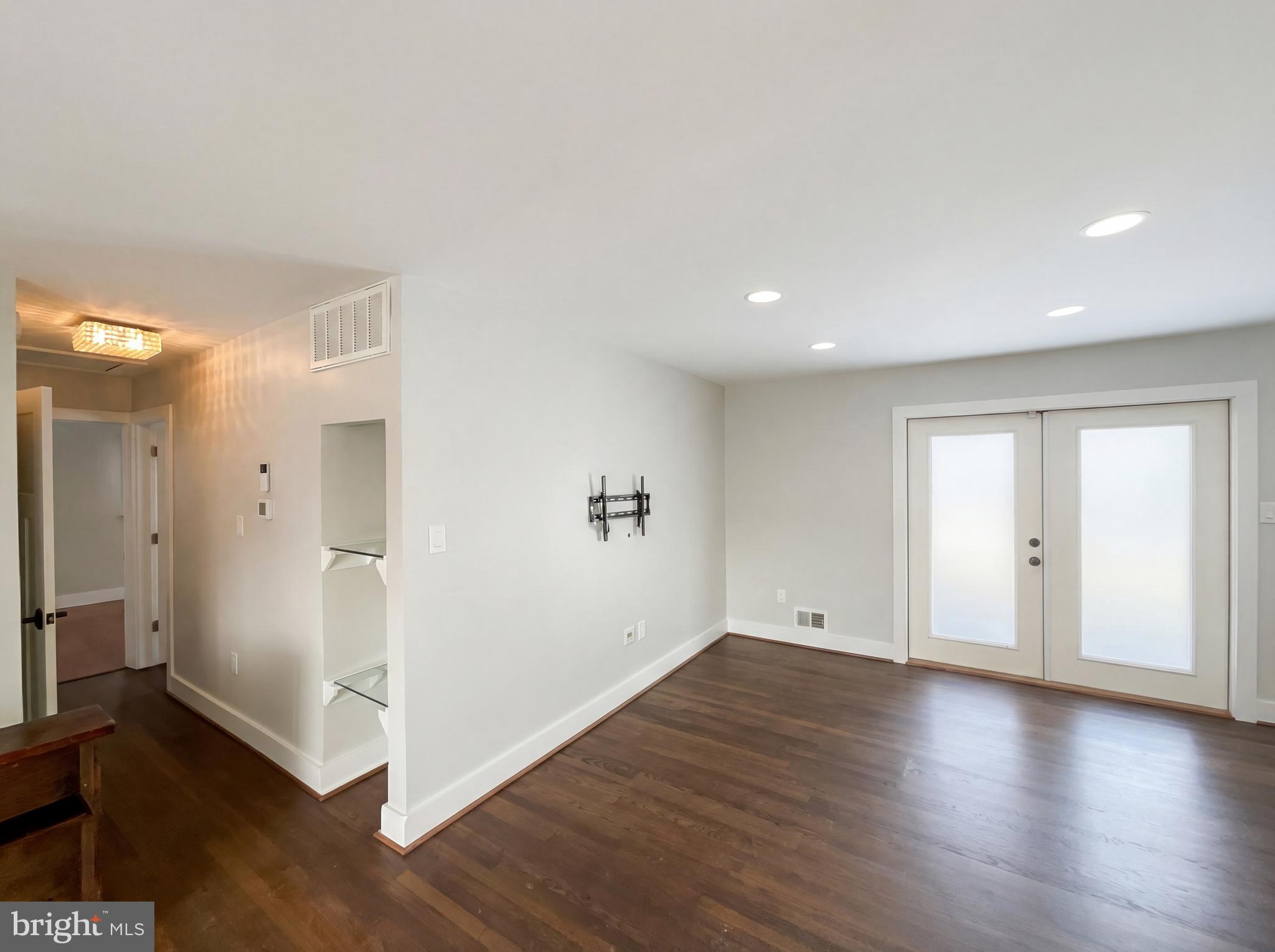 ROSE HILL PARK - Residential