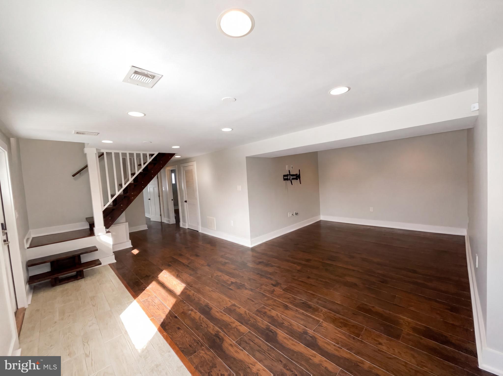 ROSE HILL PARK - Residential