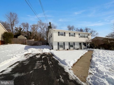 Photo of 6515 Carriage Drive, ALEXANDRIA, VA 22310 (MLS # VAFX2288468)