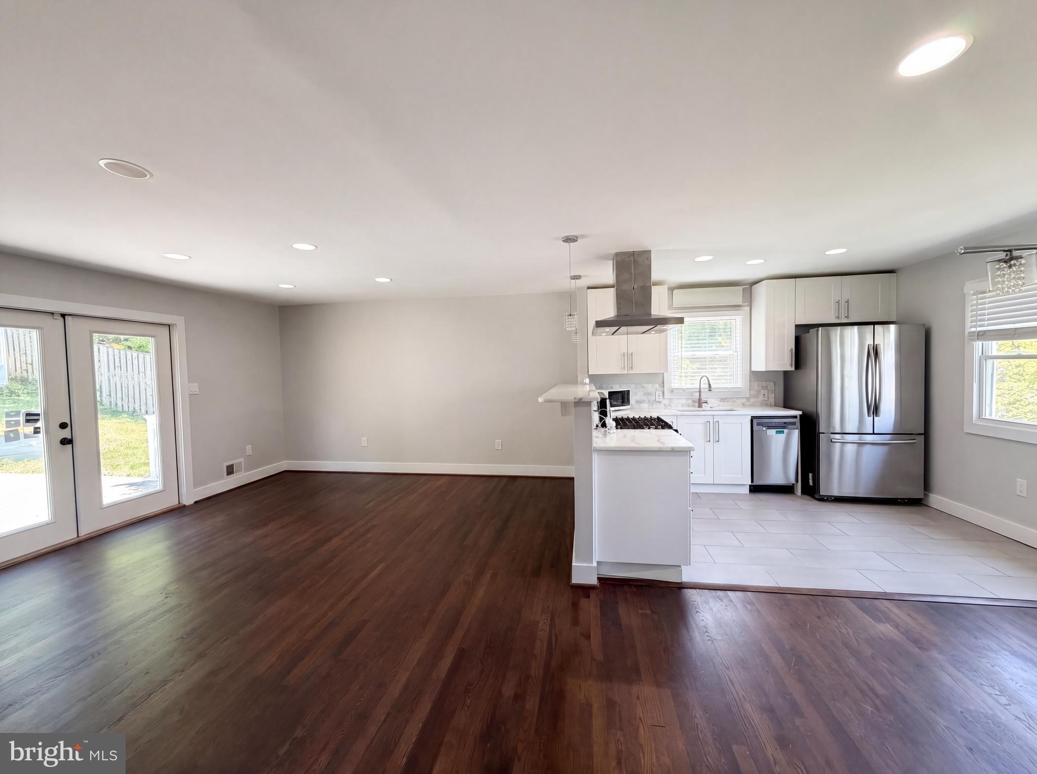 ROSE HILL PARK - Residential