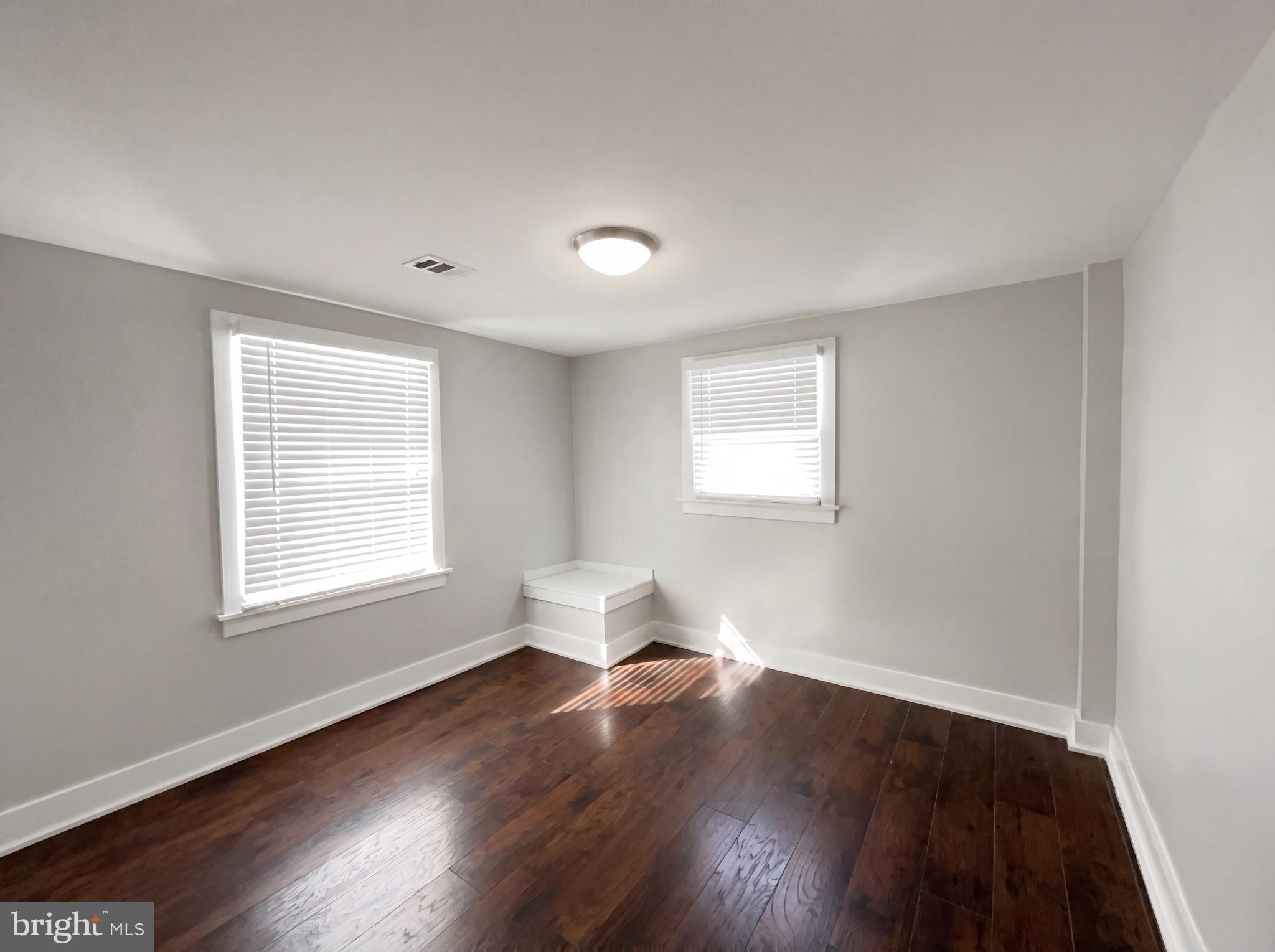 ROSE HILL PARK - Residential