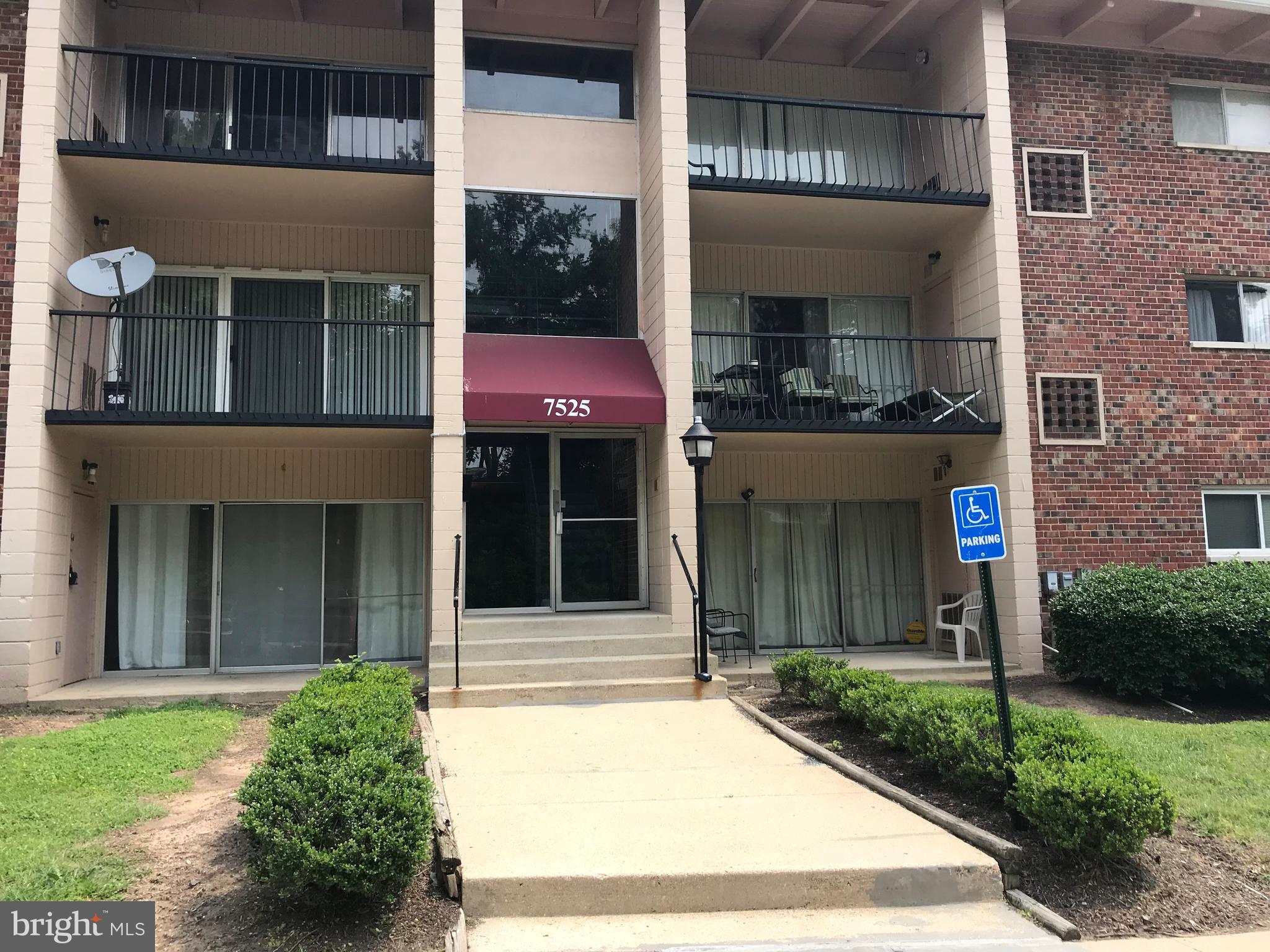 FRENCHMANS CREEK - Residential