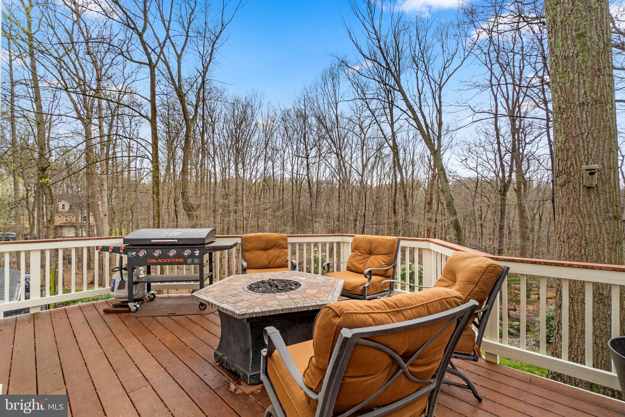 MEADOWOOD - Residential