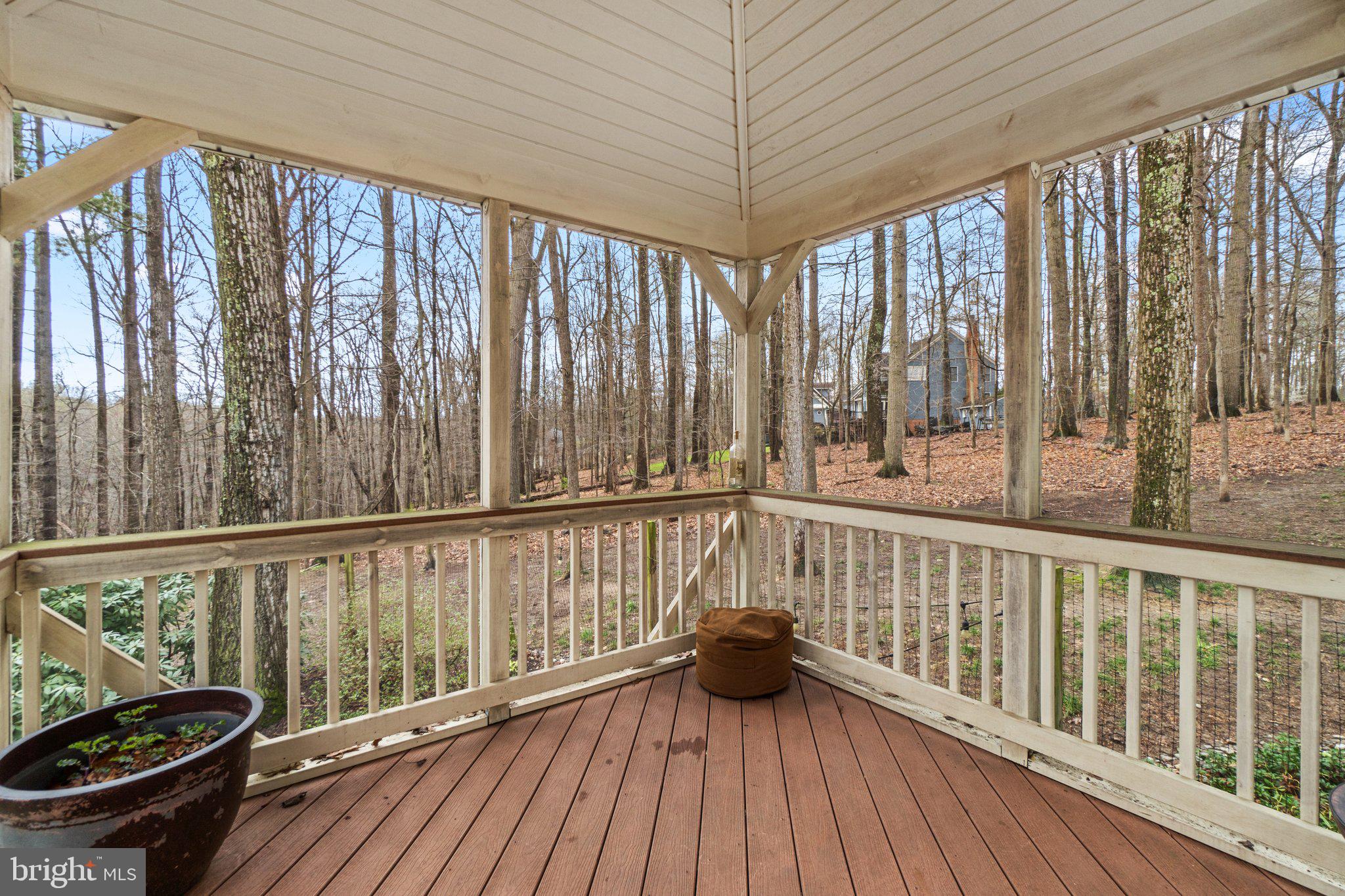 MEADOWOOD - Residential