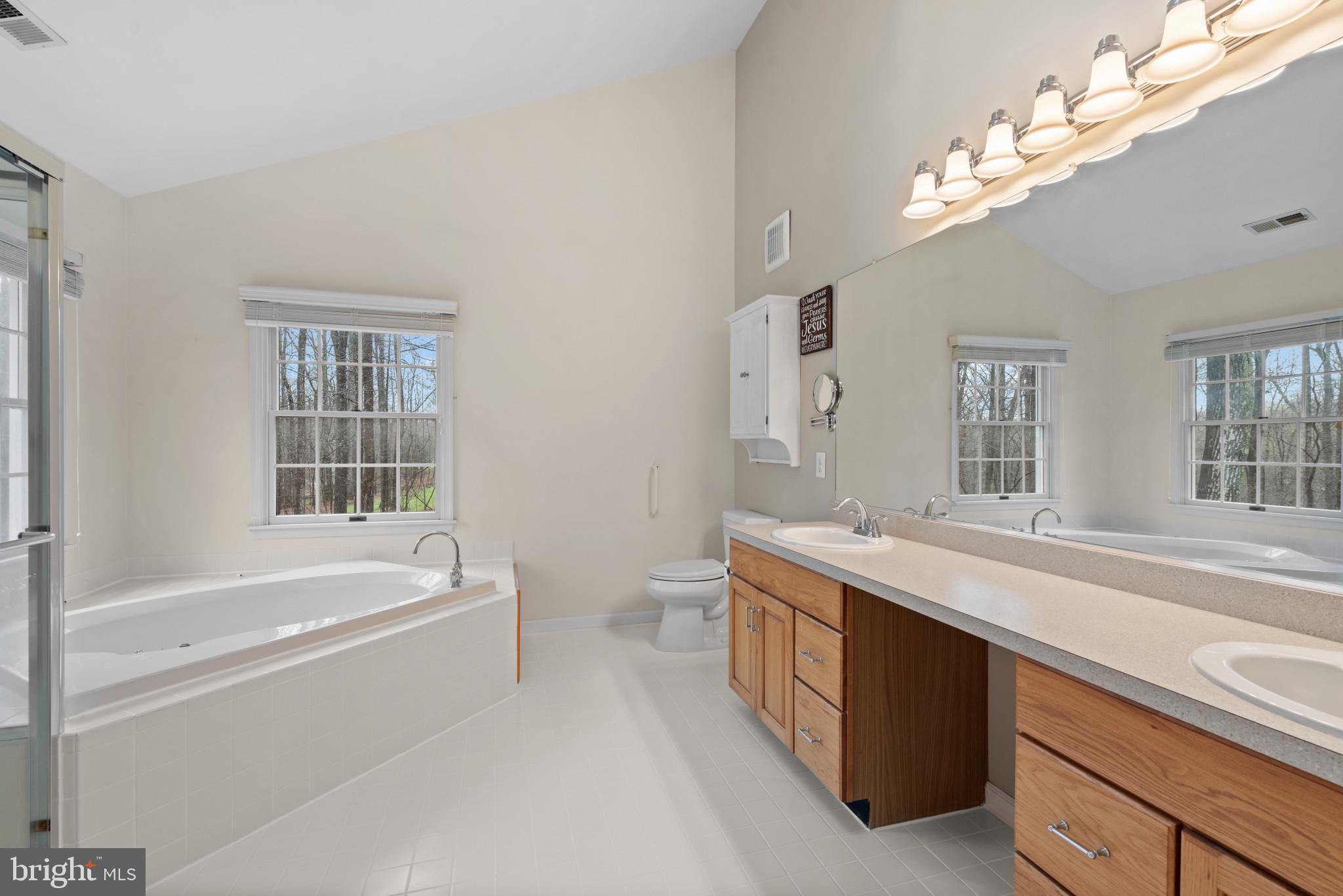 MEADOWOOD - Residential