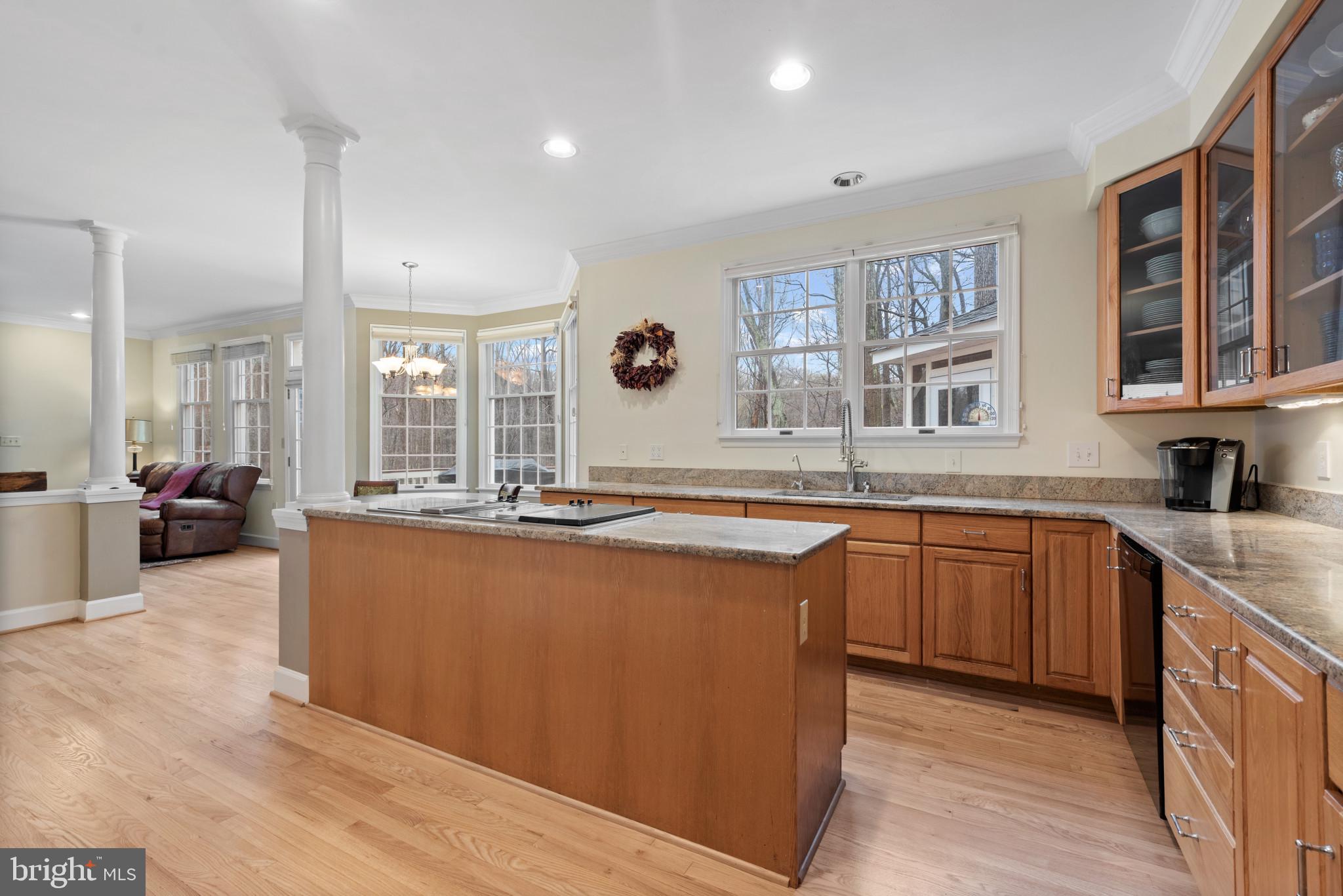 MEADOWOOD - Residential