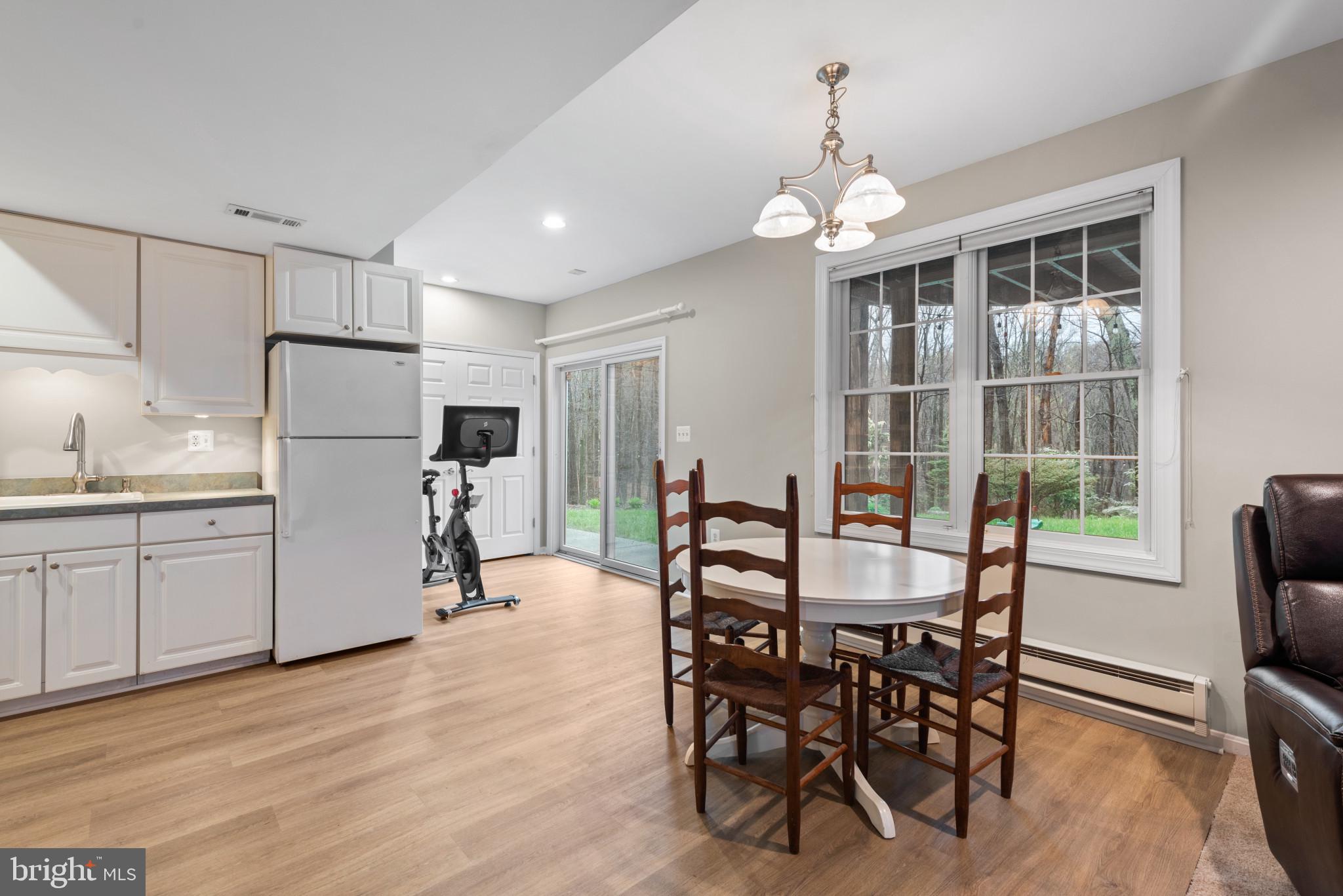 MEADOWOOD - Residential