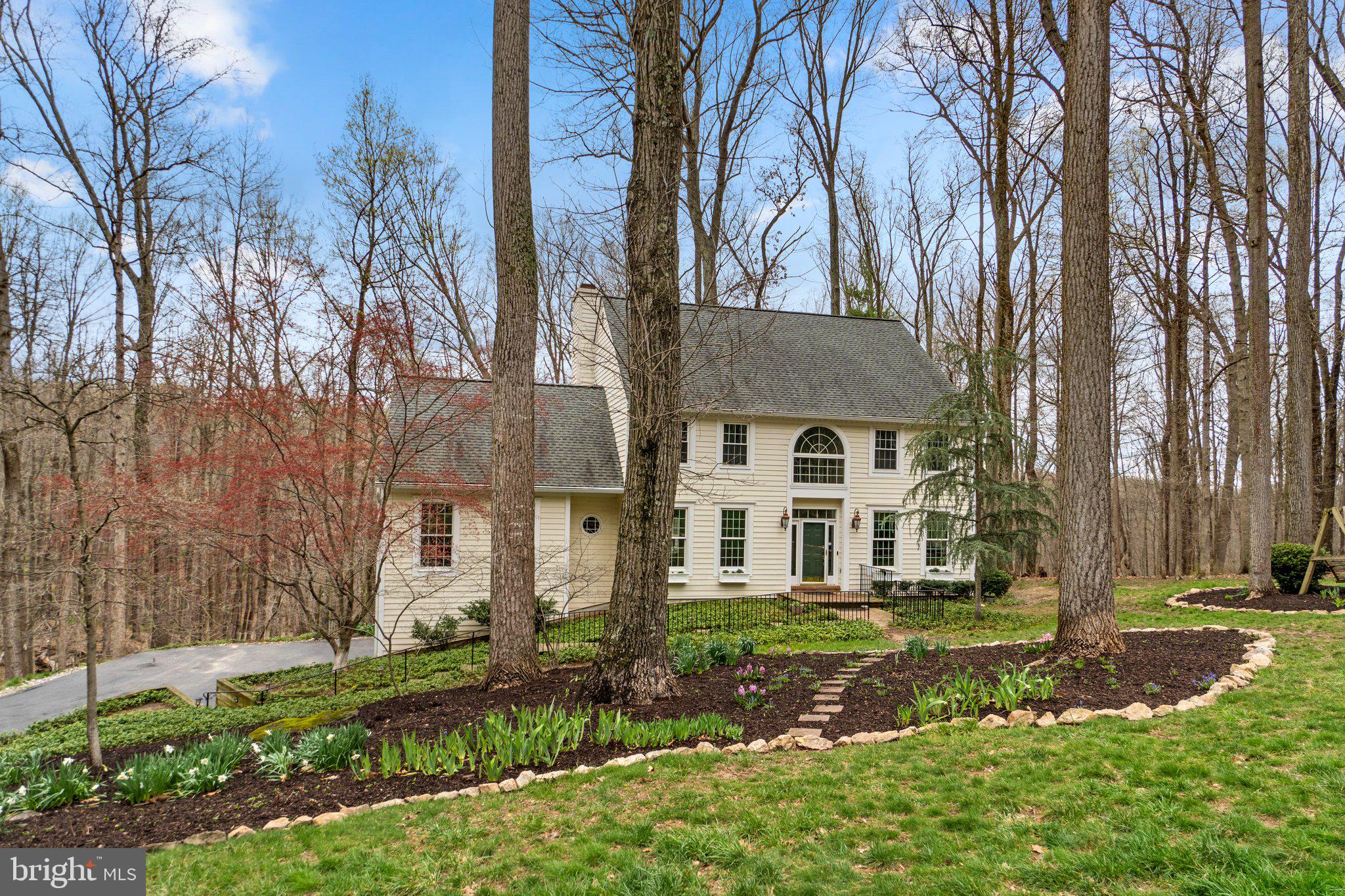 MEADOWOOD - Residential