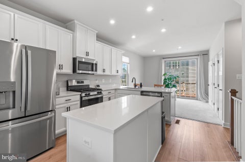 Townhouse For Rent - 9826 Posterity Ln Ln<br/> Montgomery County, MONTGOMERY VILLAGE, MD 20886