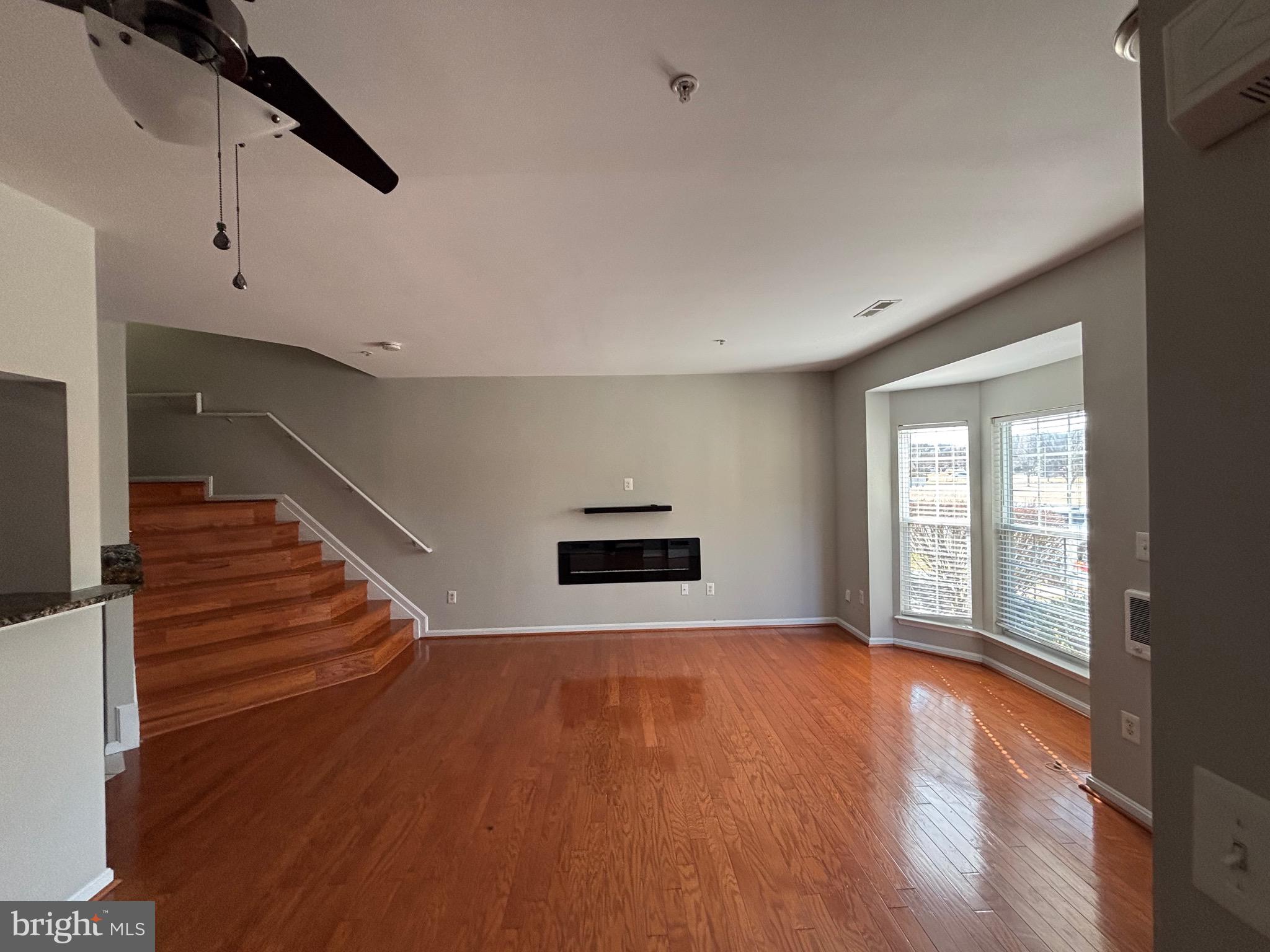 ENCLAVE AT SEVEN OAKS - Residential