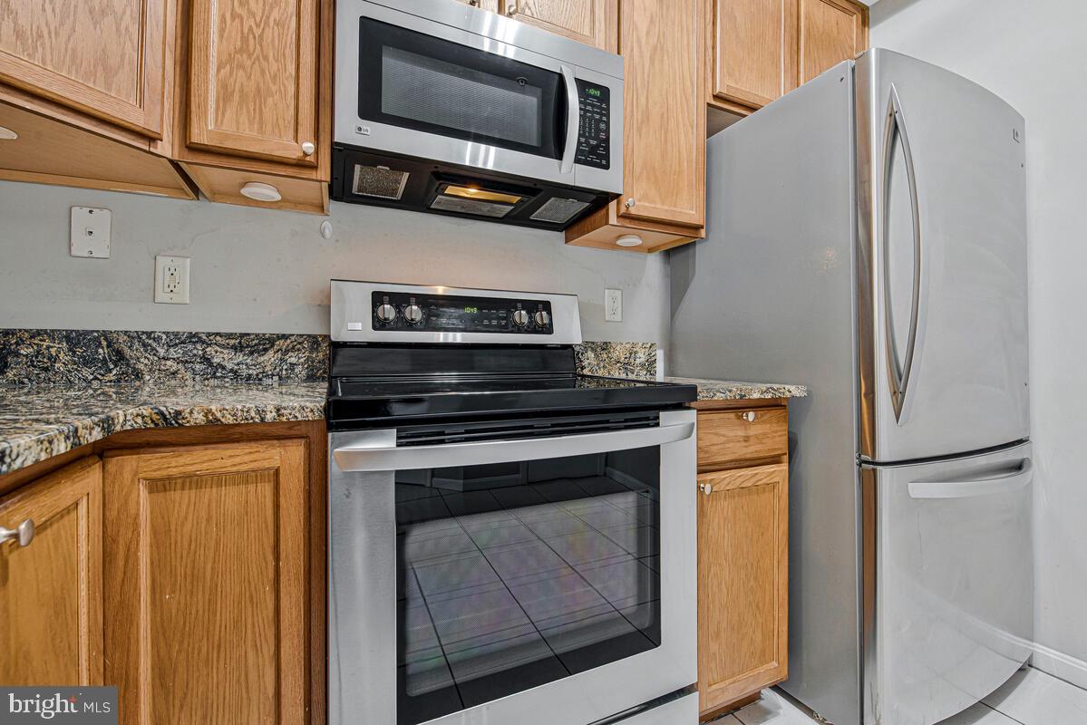 ENCLAVE AT SEVEN OAKS - Residential