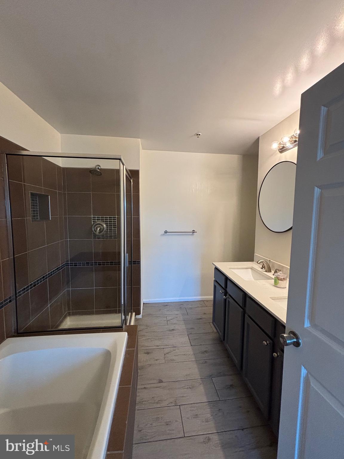 ENCLAVE AT SEVEN OAKS - Residential