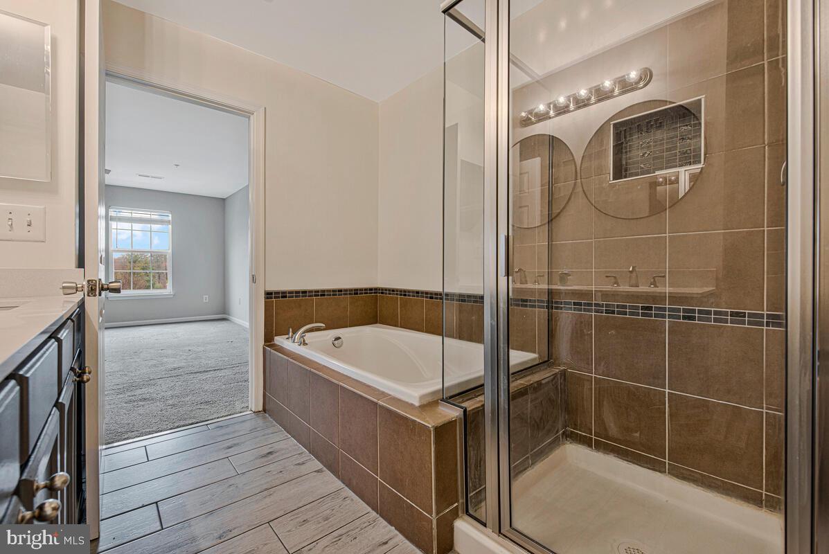 ENCLAVE AT SEVEN OAKS - Residential