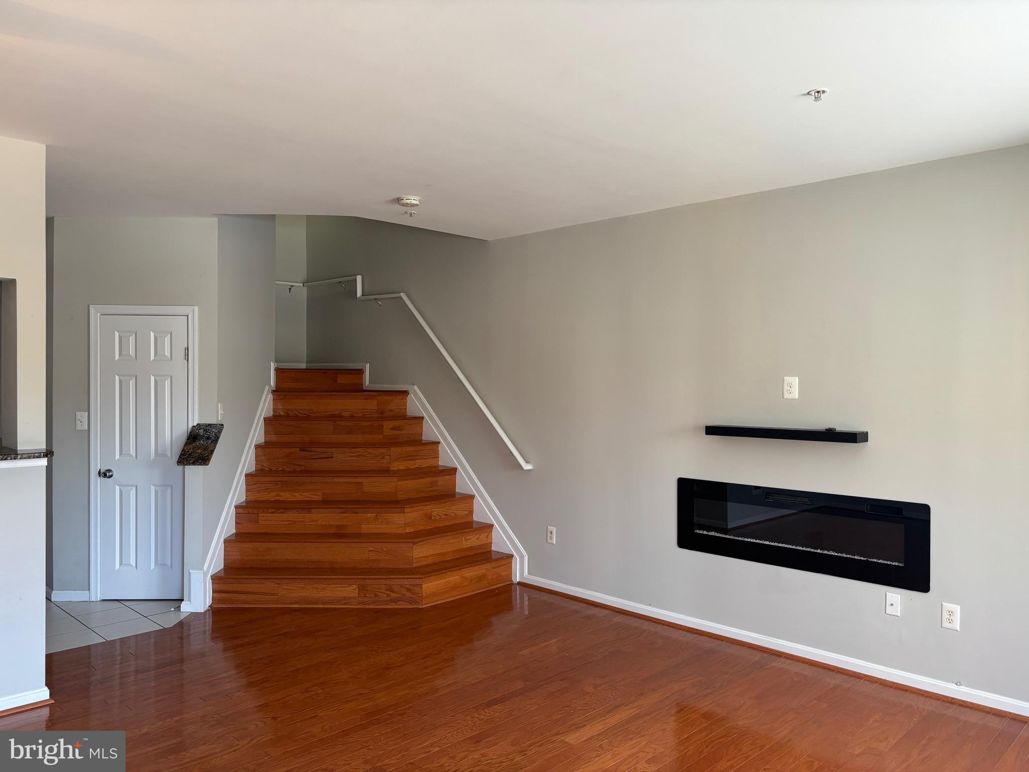 ENCLAVE AT SEVEN OAKS - Residential