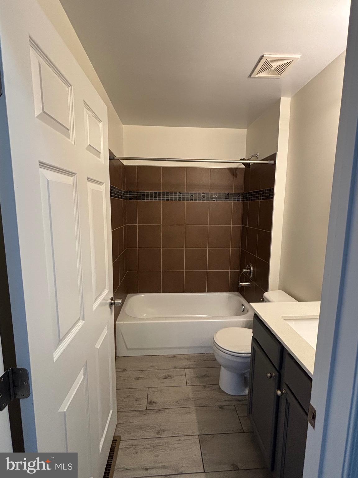 ENCLAVE AT SEVEN OAKS - Residential