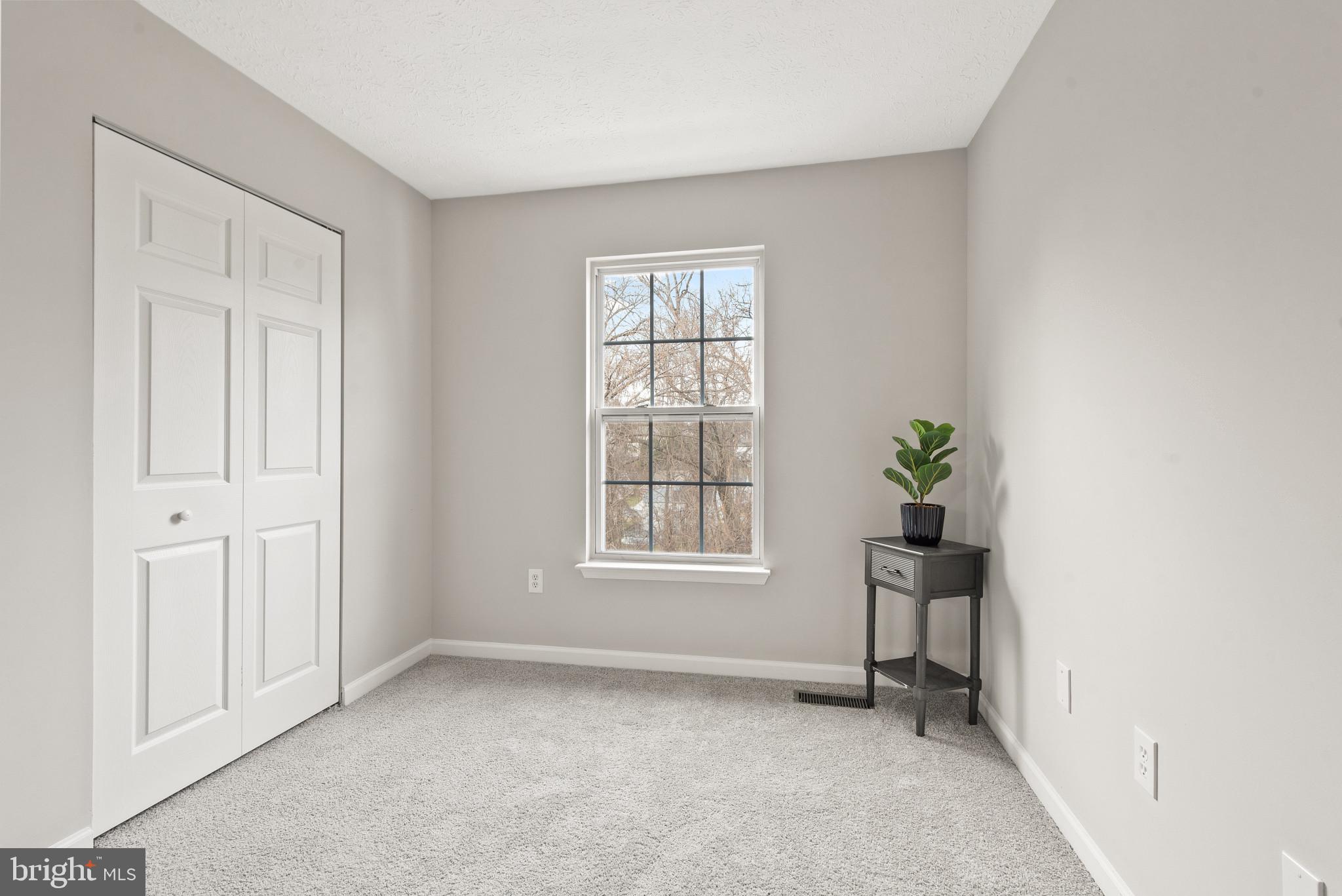 SUMMER WOODS - Residential