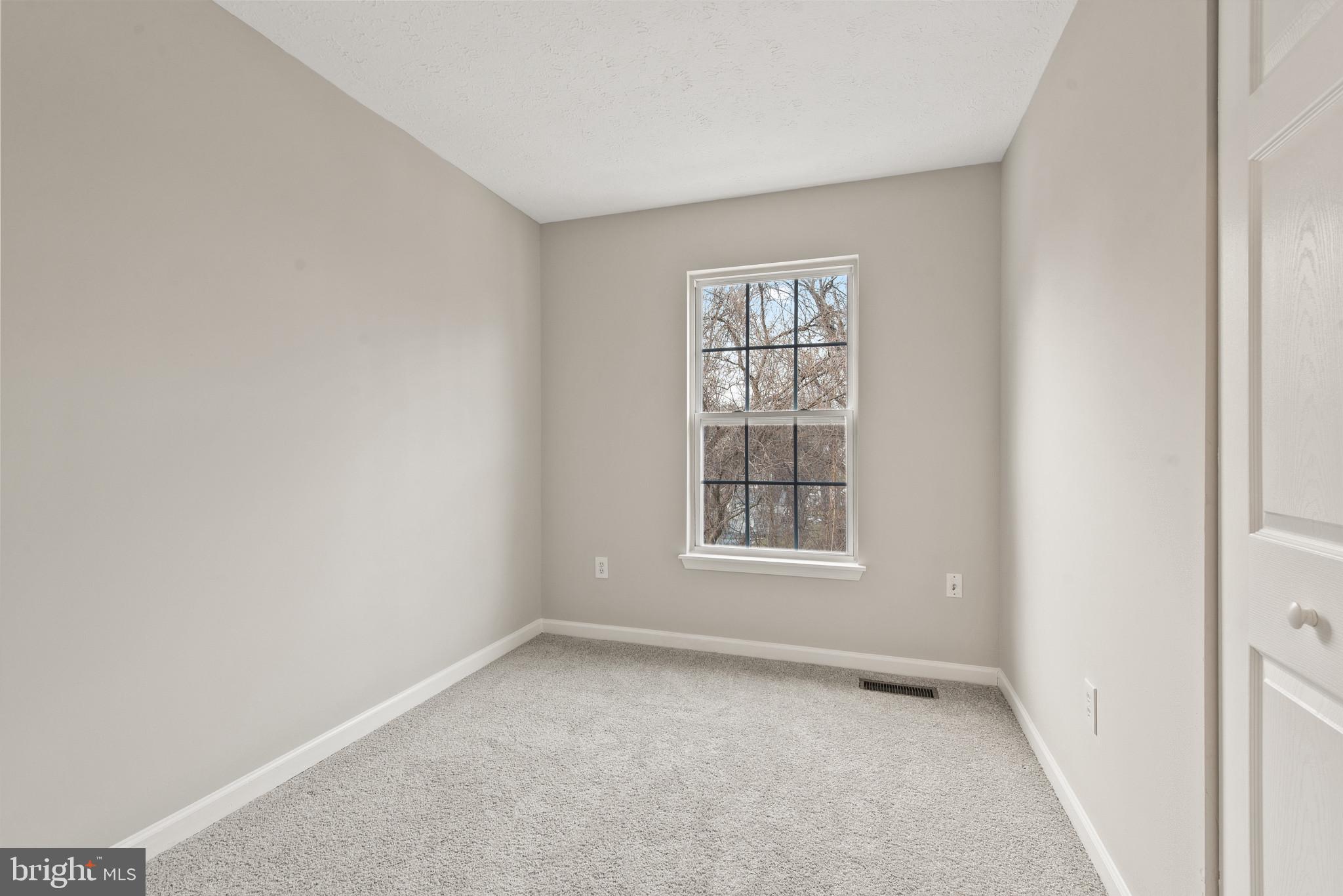 SUMMER WOODS - Residential