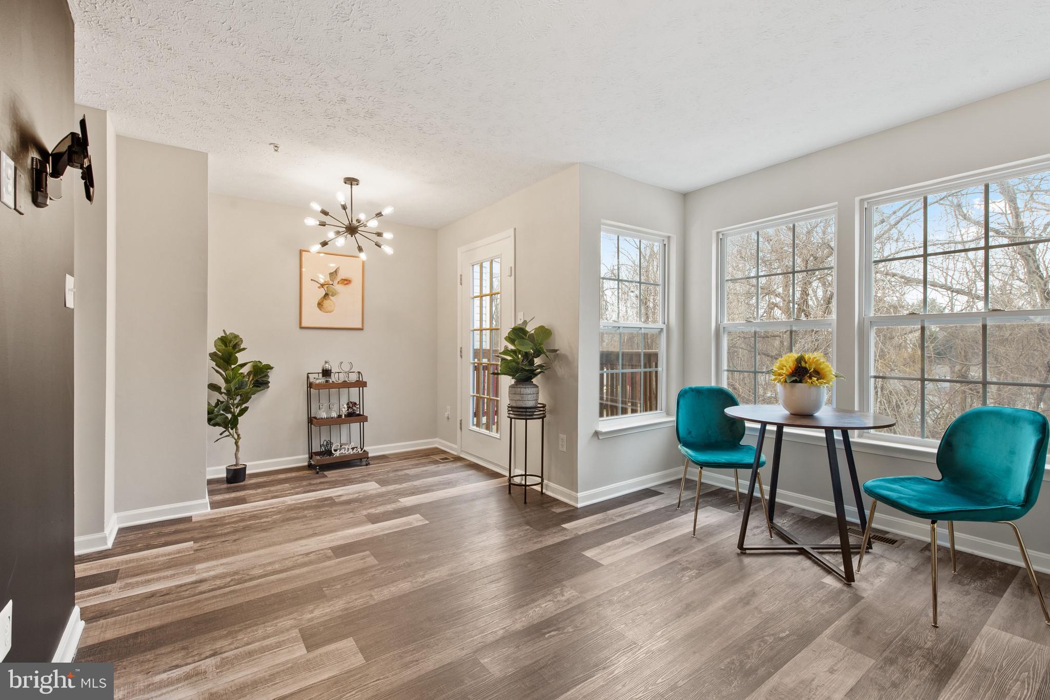 SUMMER WOODS - Residential