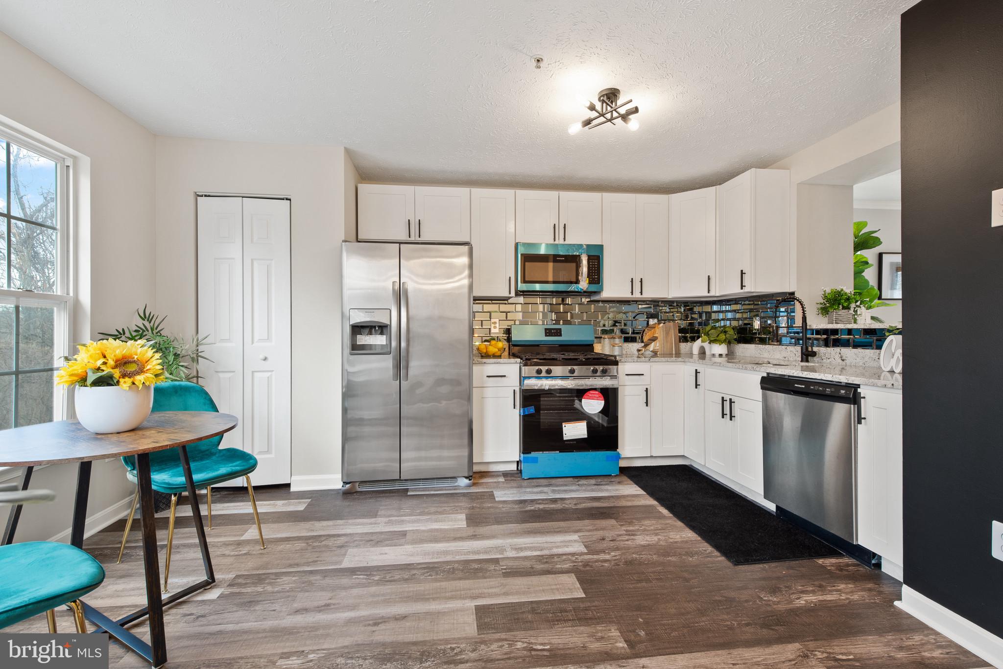 SUMMER WOODS - Residential