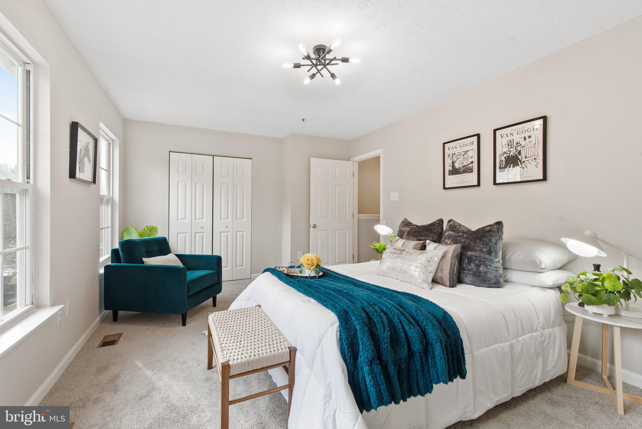 SUMMER WOODS - Residential