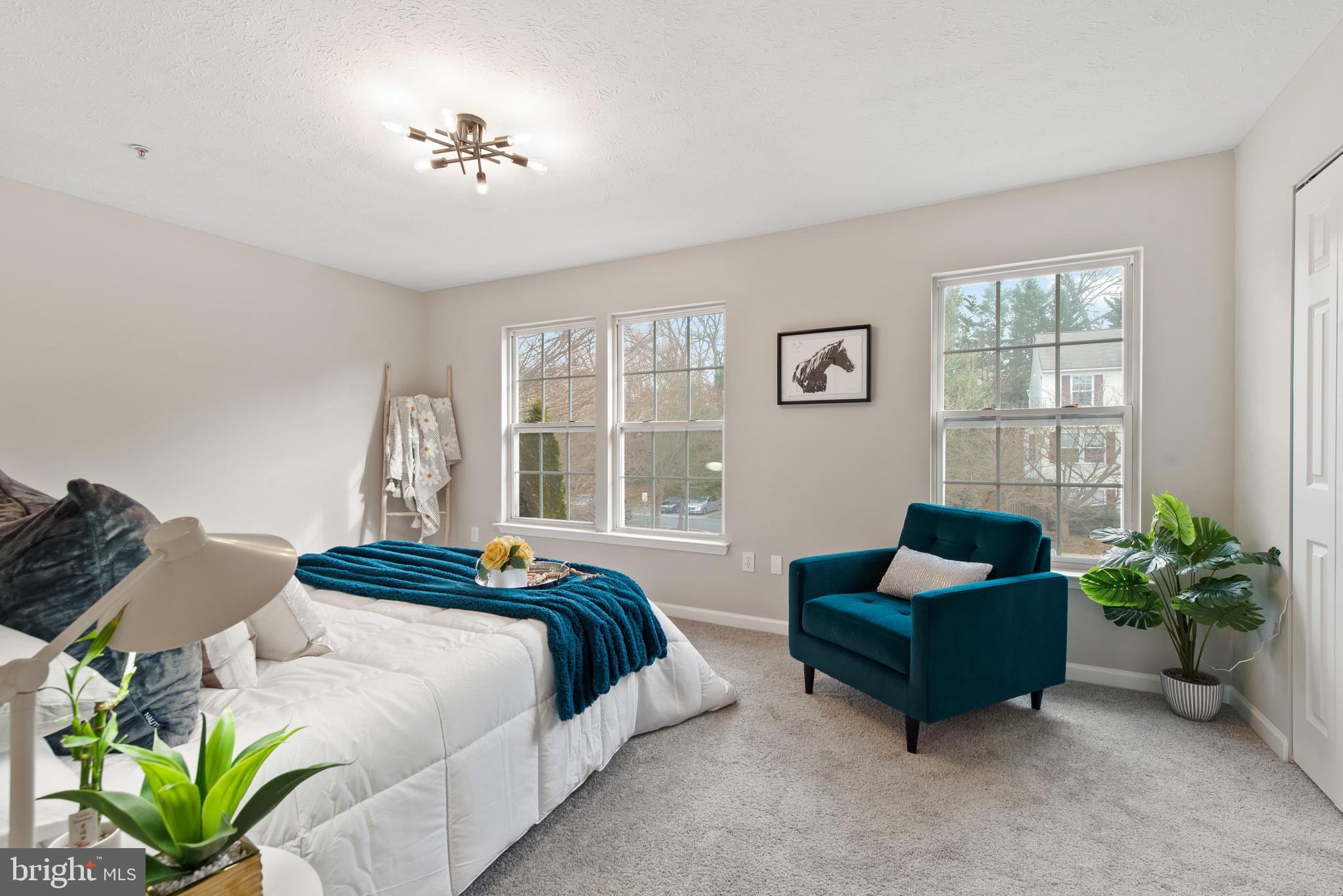 SUMMER WOODS - Residential