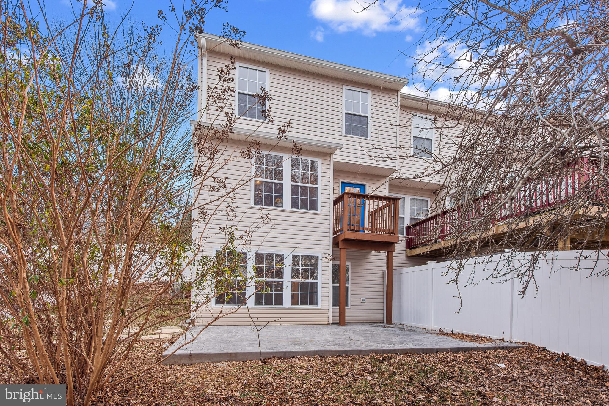 SUMMER WOODS - Residential