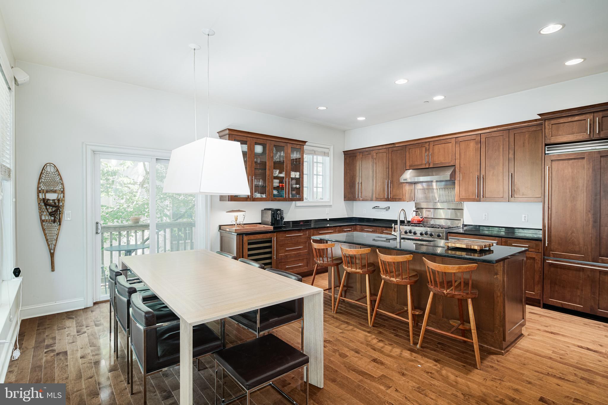 SOCIETY HILL - Residential