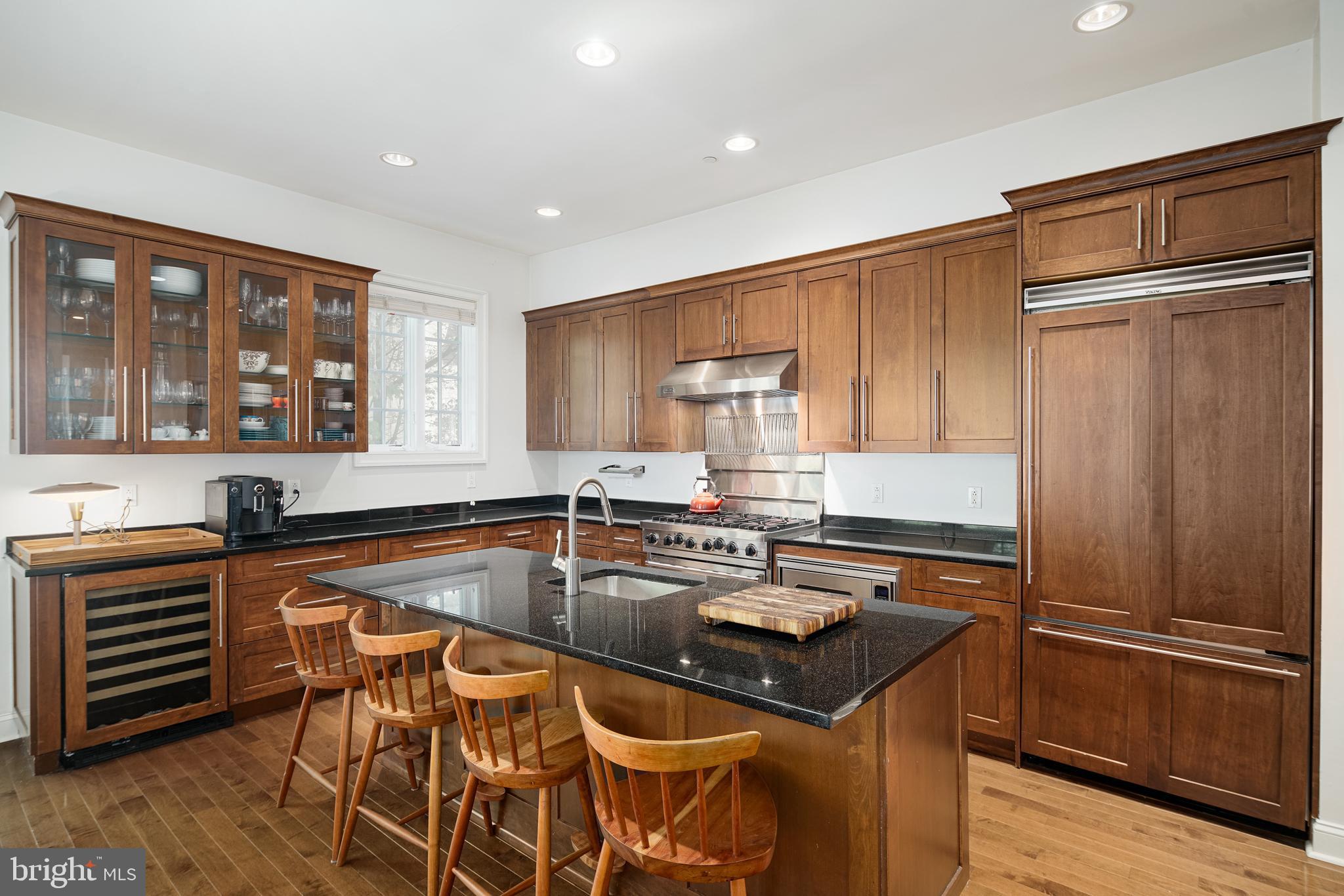 SOCIETY HILL - Residential