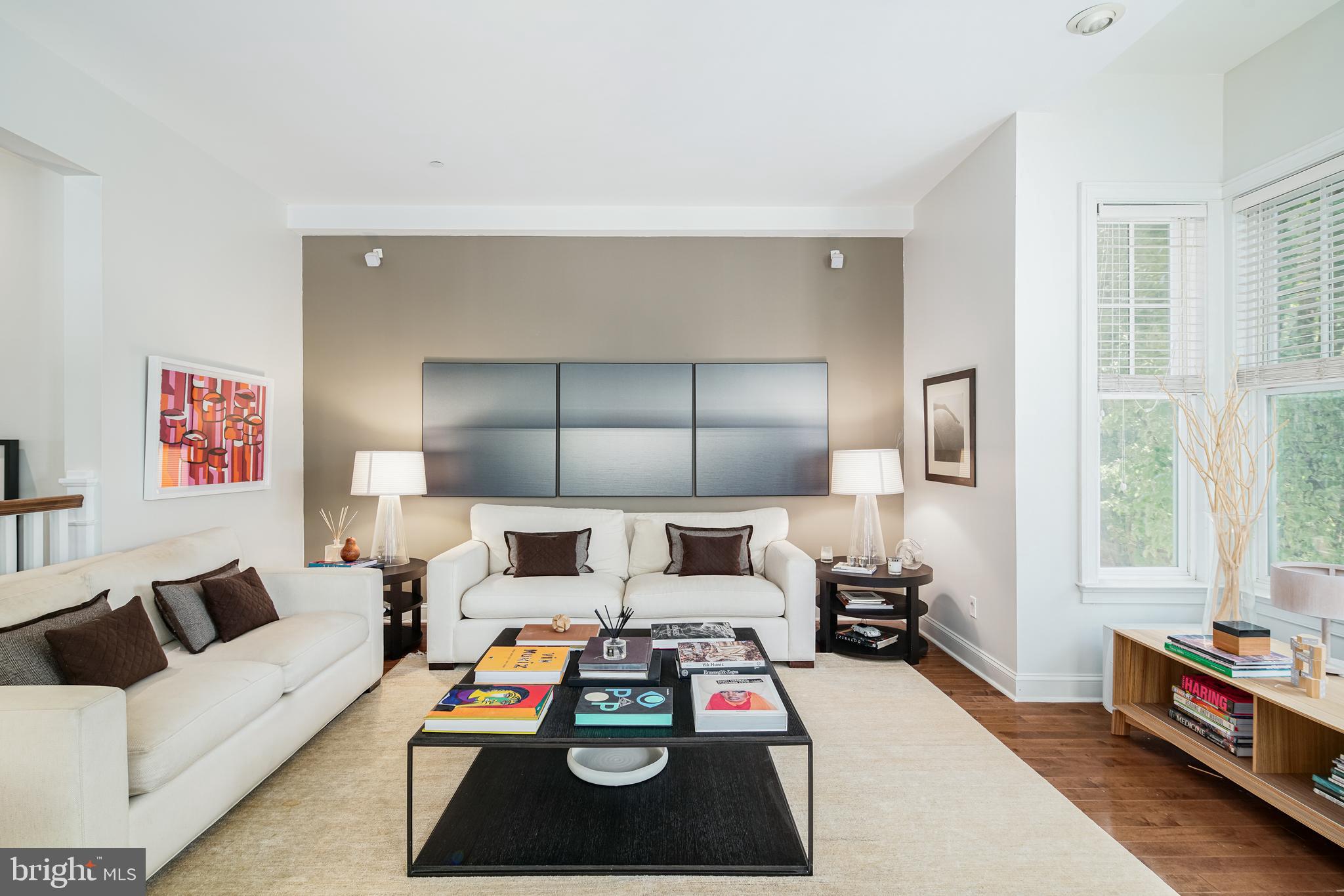 SOCIETY HILL - Residential