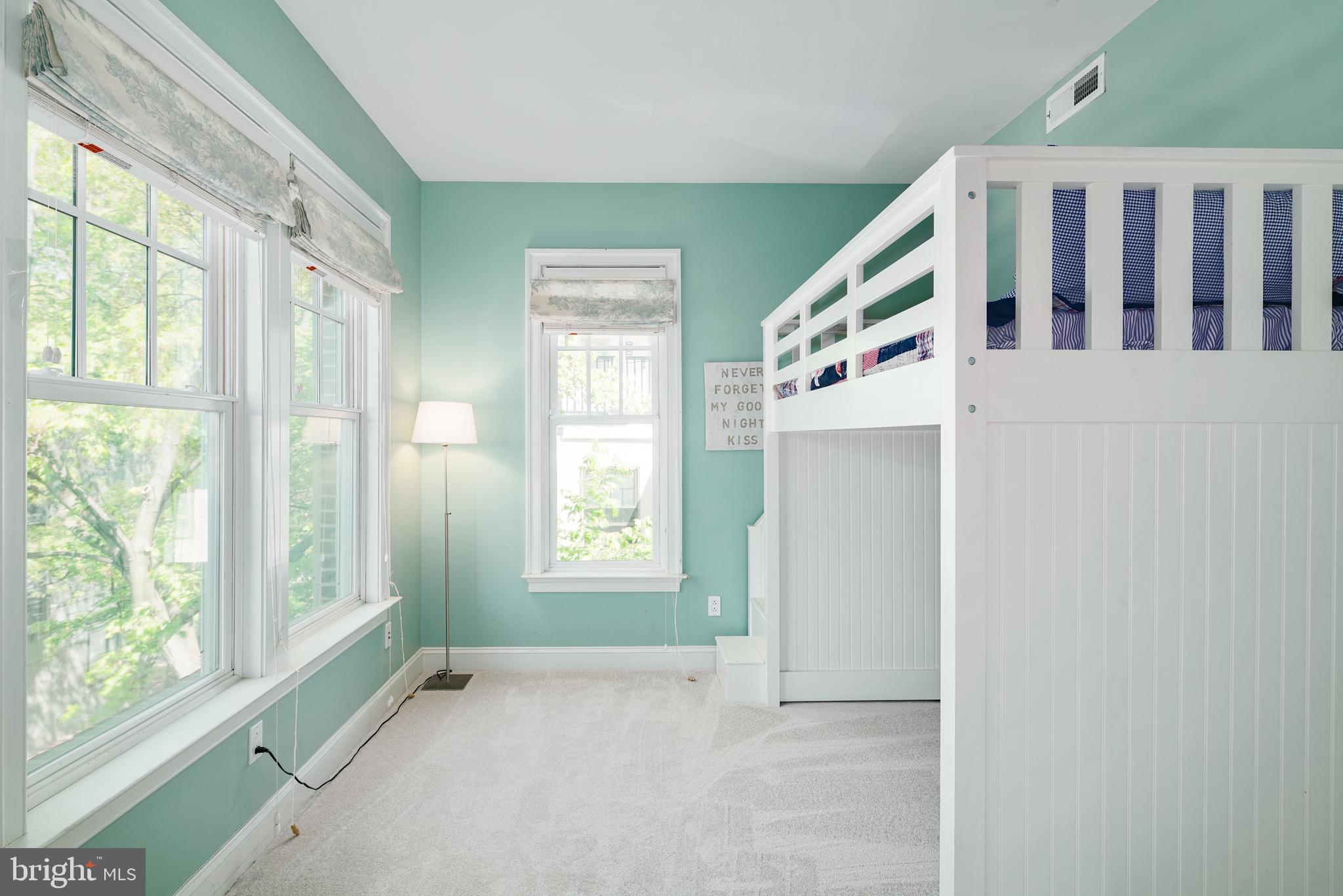 SOCIETY HILL - Residential