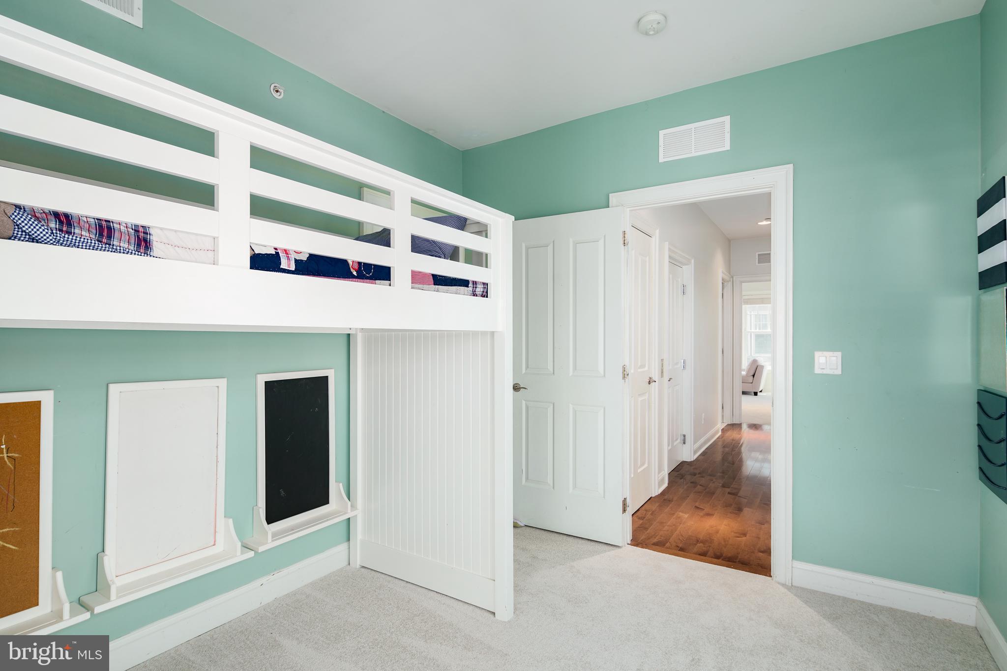 SOCIETY HILL - Residential