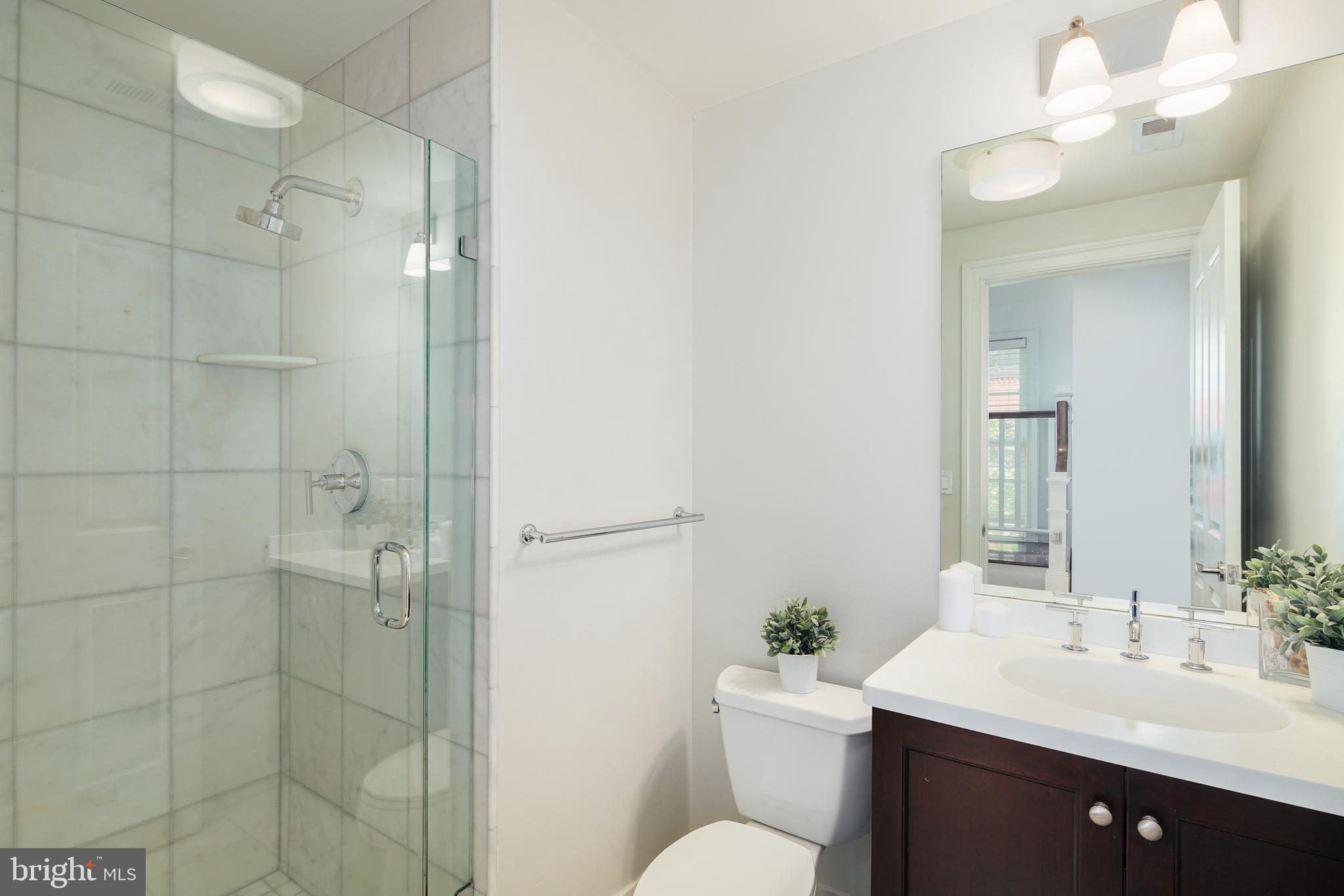 SOCIETY HILL - Residential