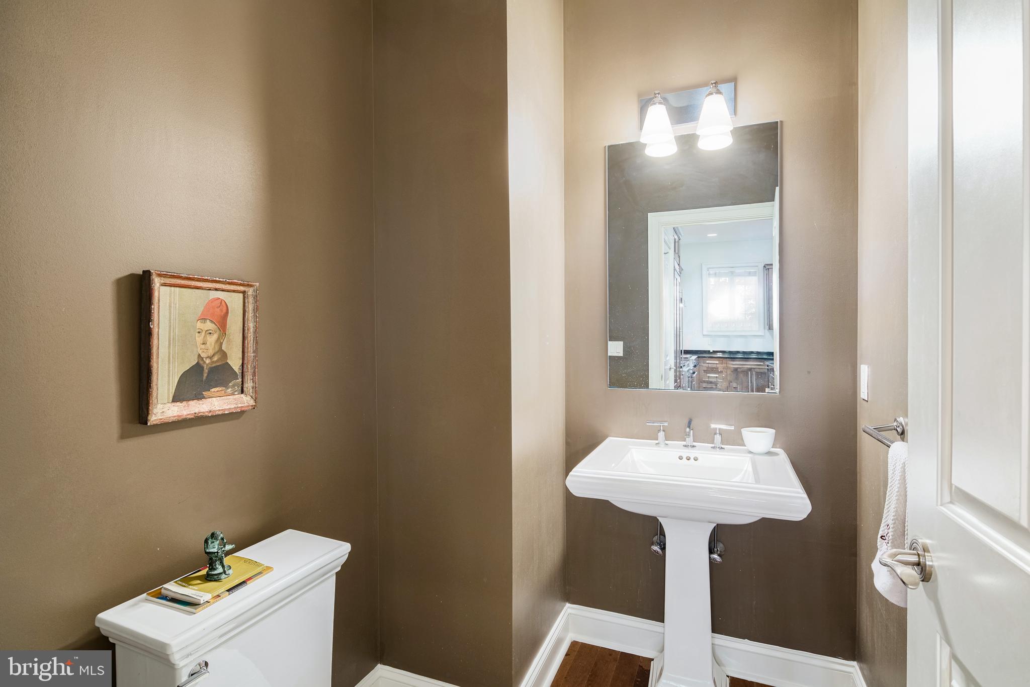 SOCIETY HILL - Residential