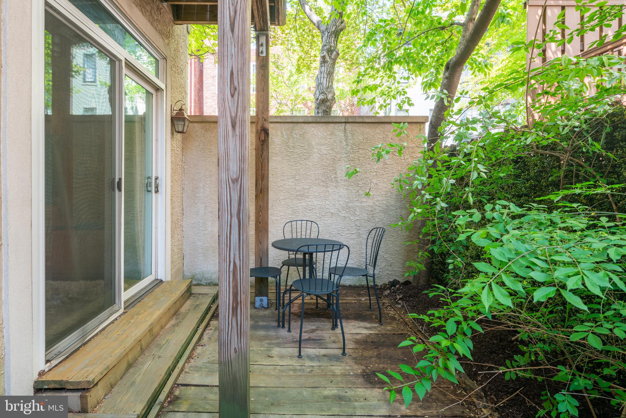 SOCIETY HILL - Residential