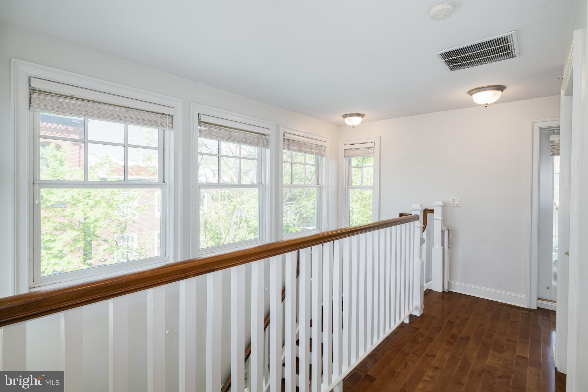 SOCIETY HILL - Residential