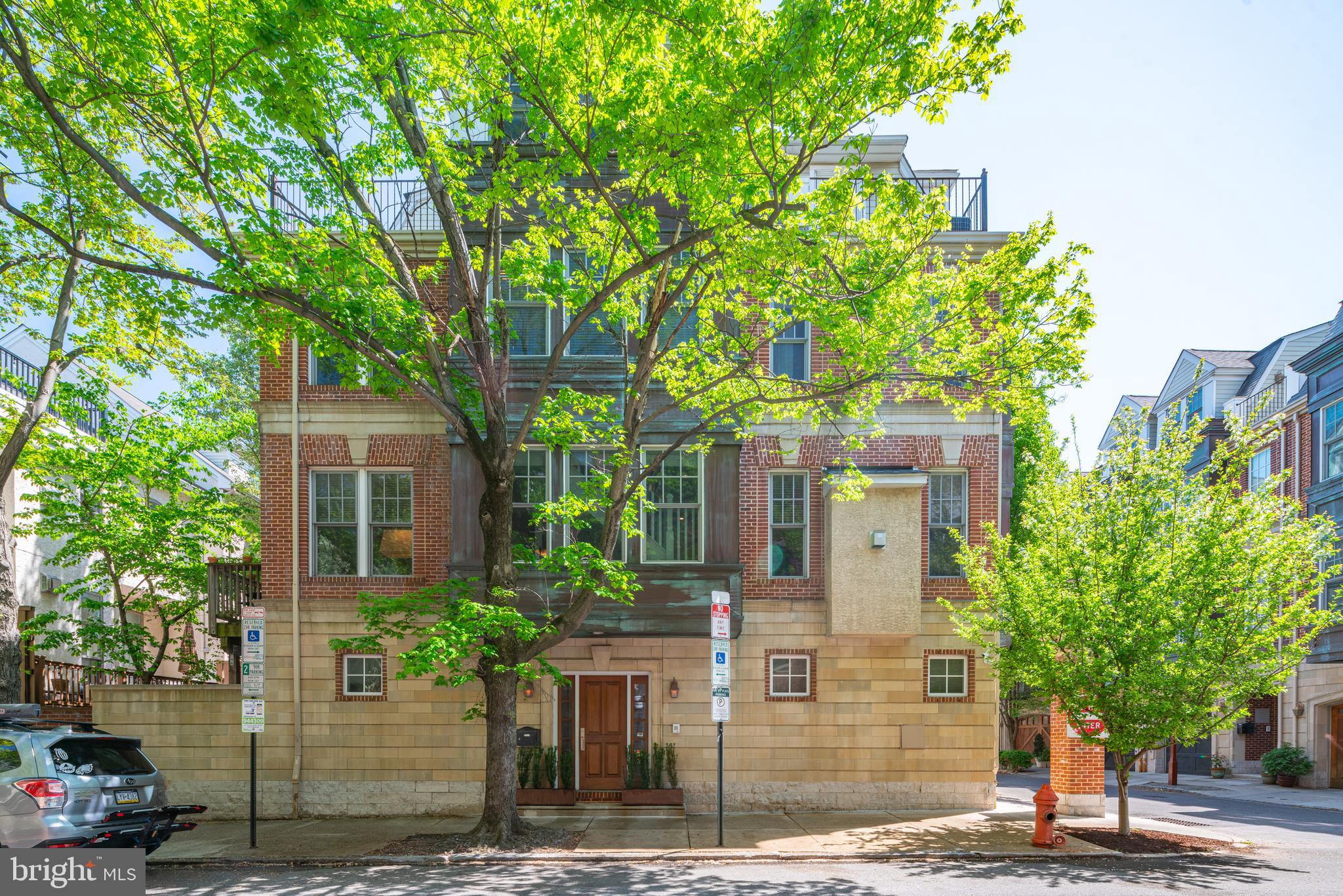 SOCIETY HILL - Residential