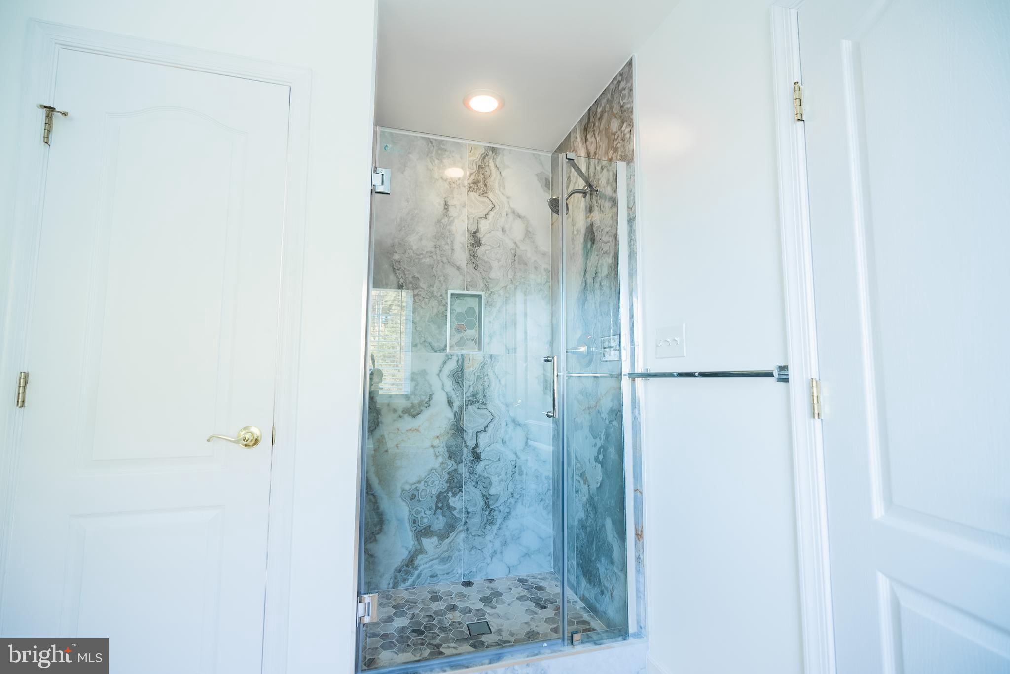 AVALON - Residential Lease