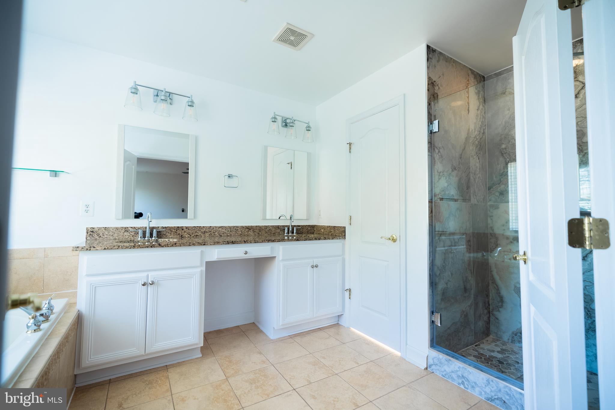 AVALON - Residential Lease