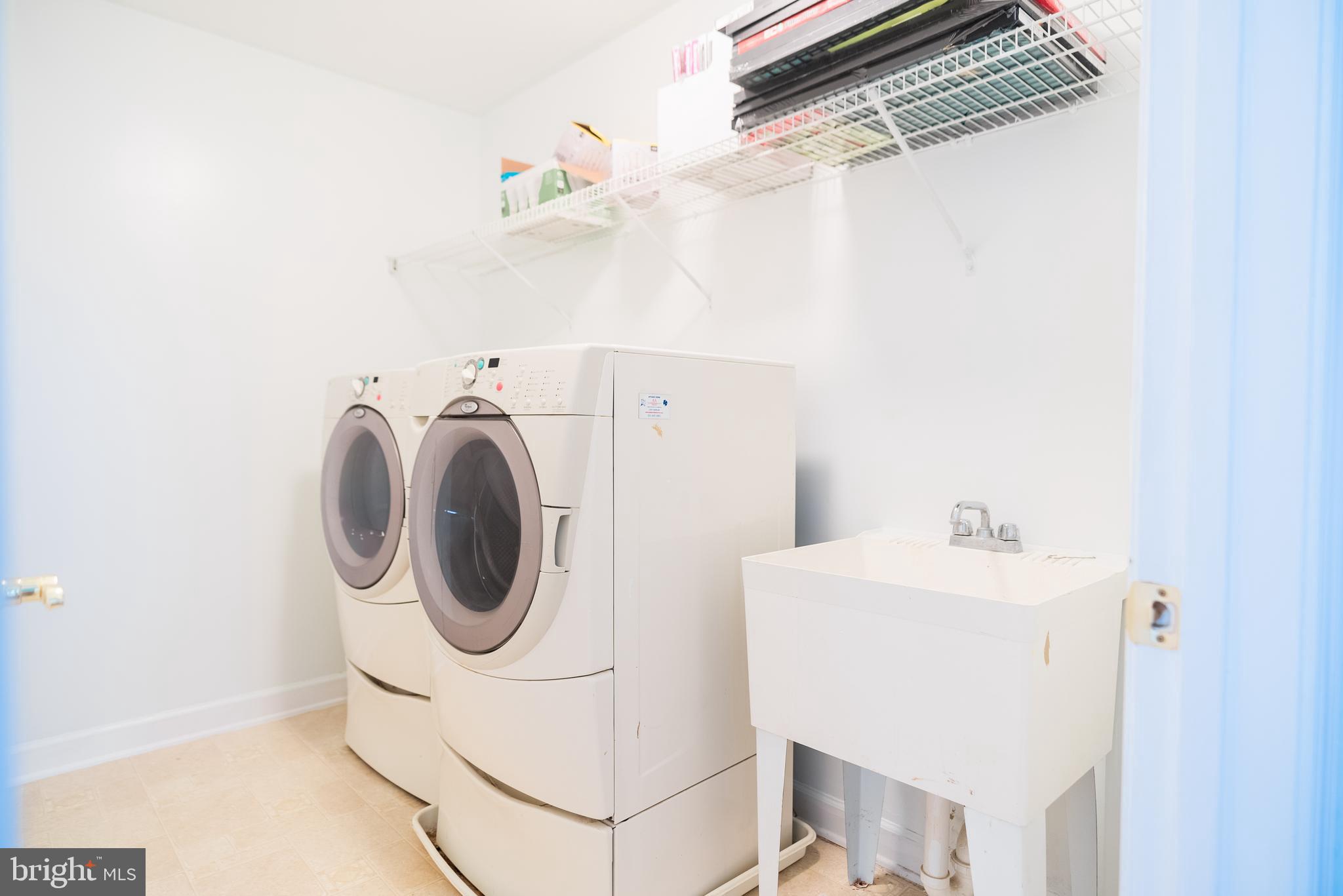 AVALON - Residential Lease