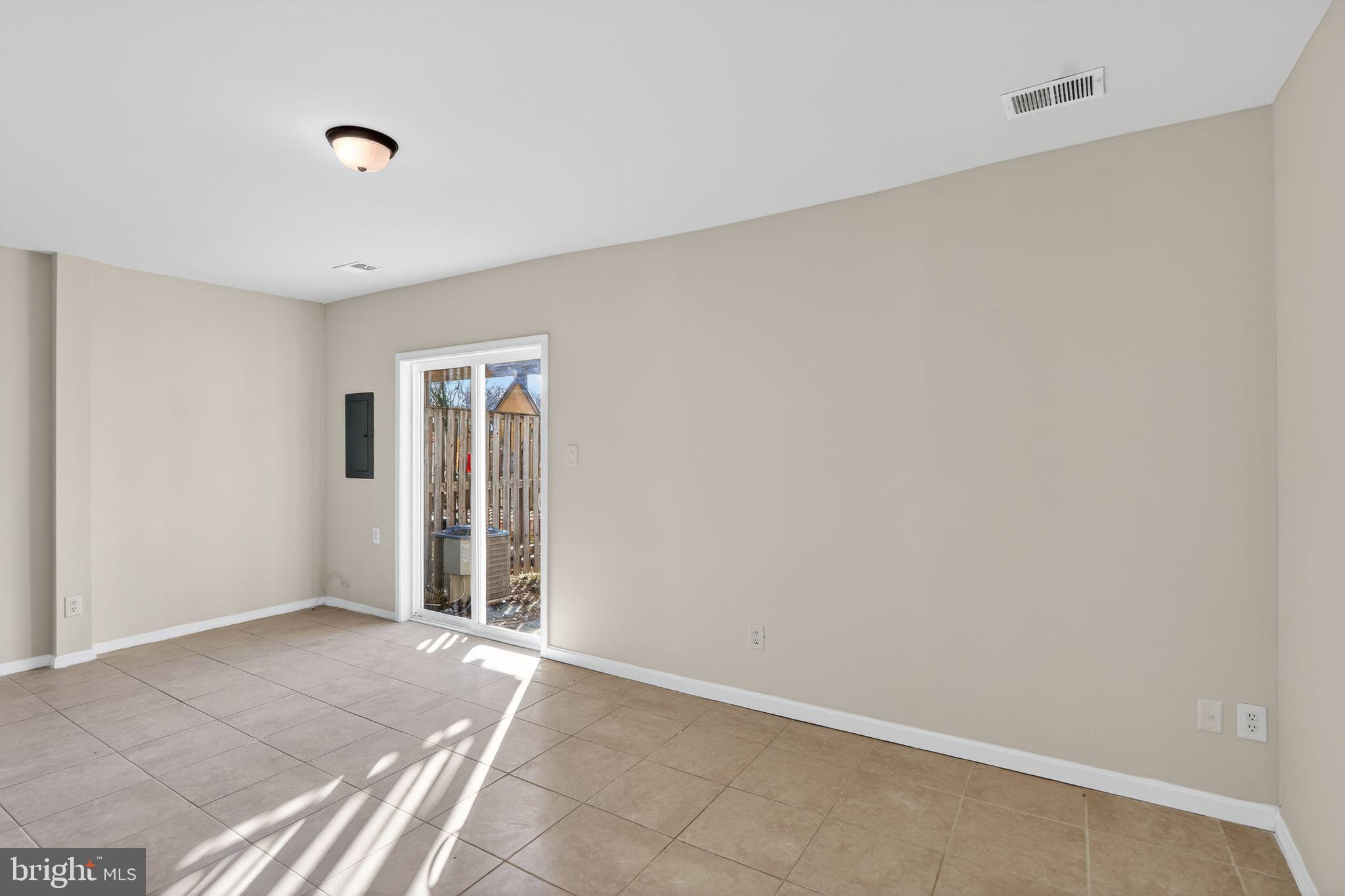 HEATHER GLEN - Residential