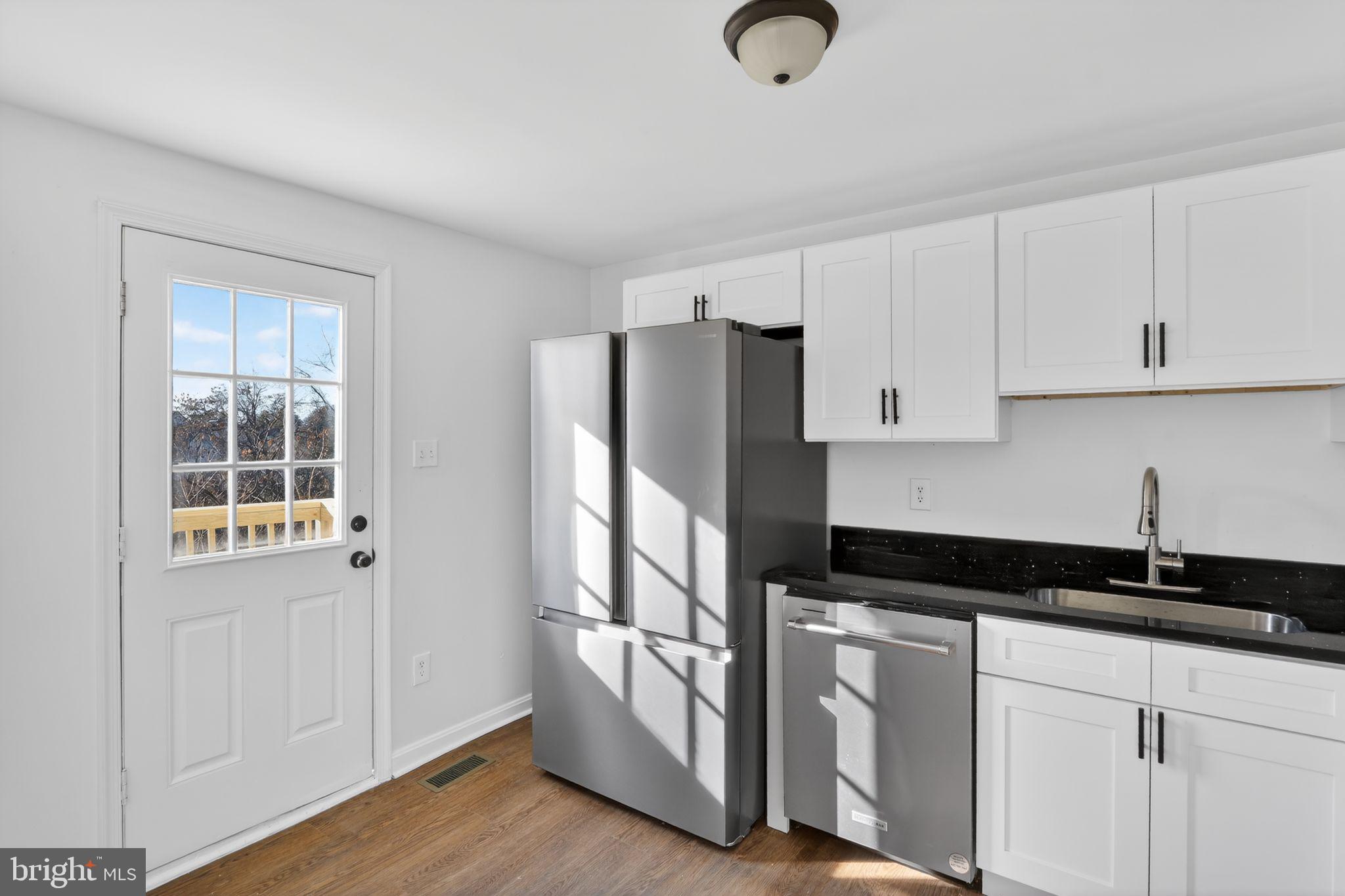 HEATHER GLEN - Residential