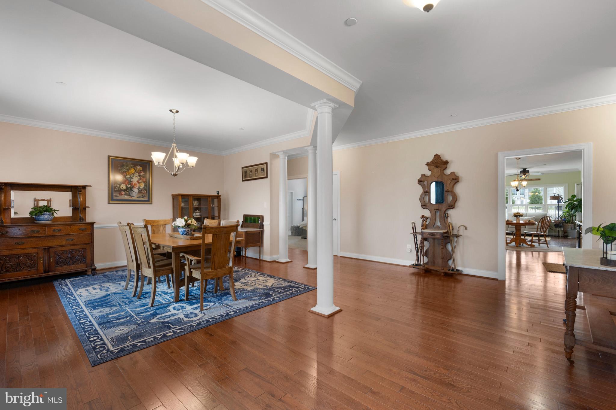 TWIN PONDS - Residential