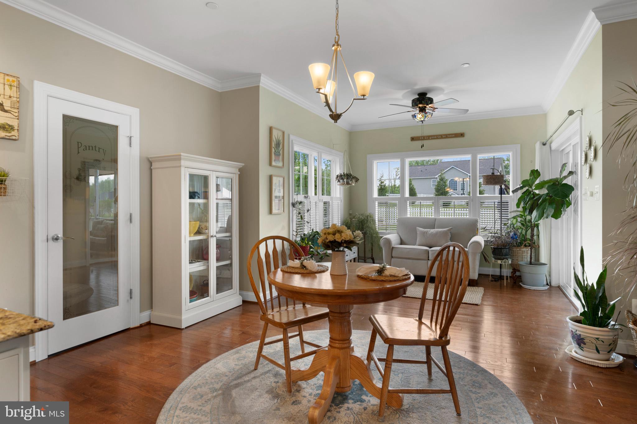 TWIN PONDS - Residential