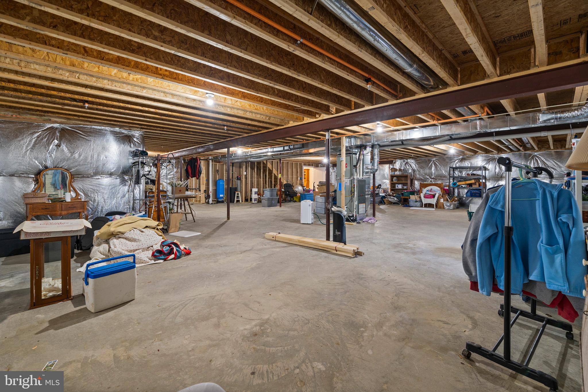 TWIN PONDS - Residential