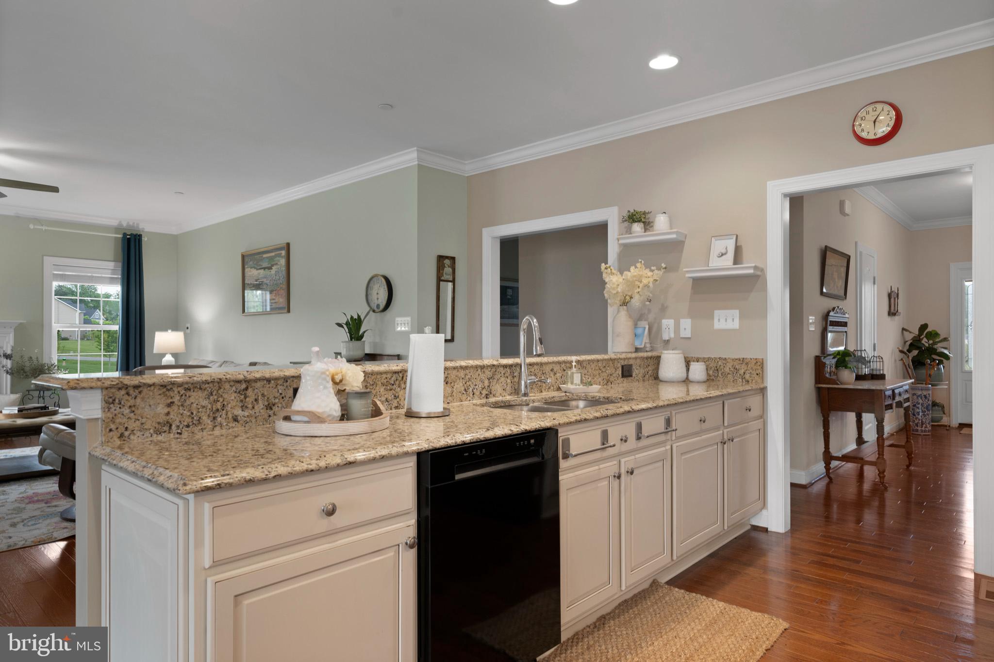 TWIN PONDS - Residential