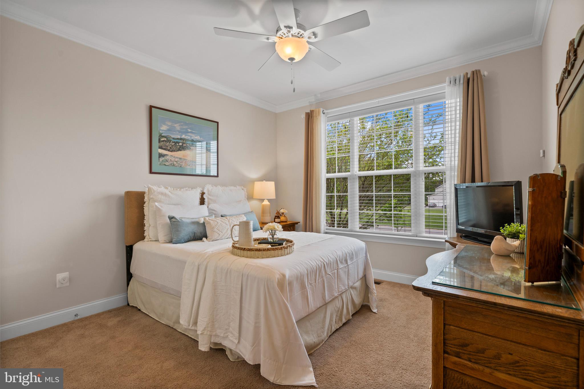 TWIN PONDS - Residential