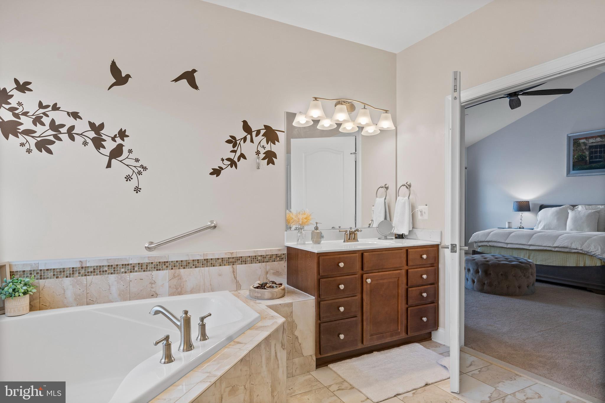 TWIN PONDS - Residential